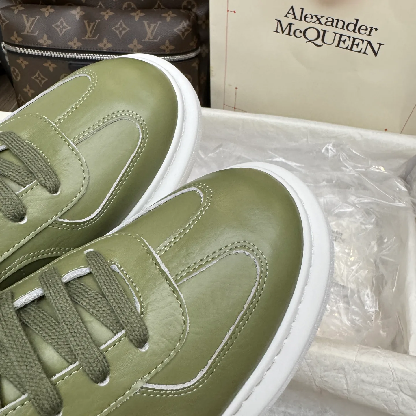 Кроссовки Женские Alexander Mcqueen 5049215