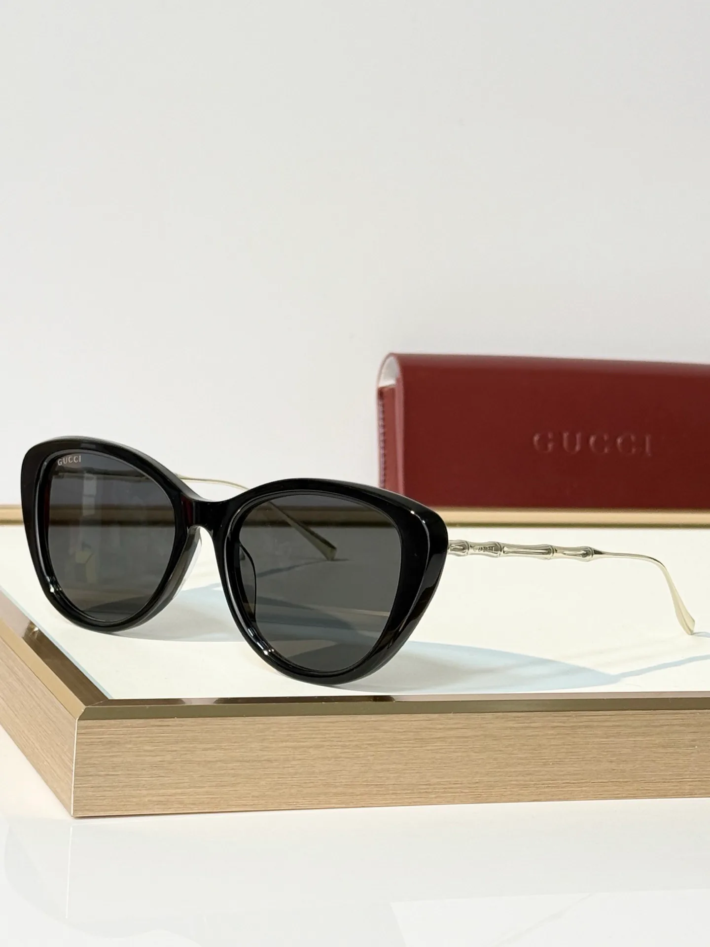 Очки Gucci 18602847