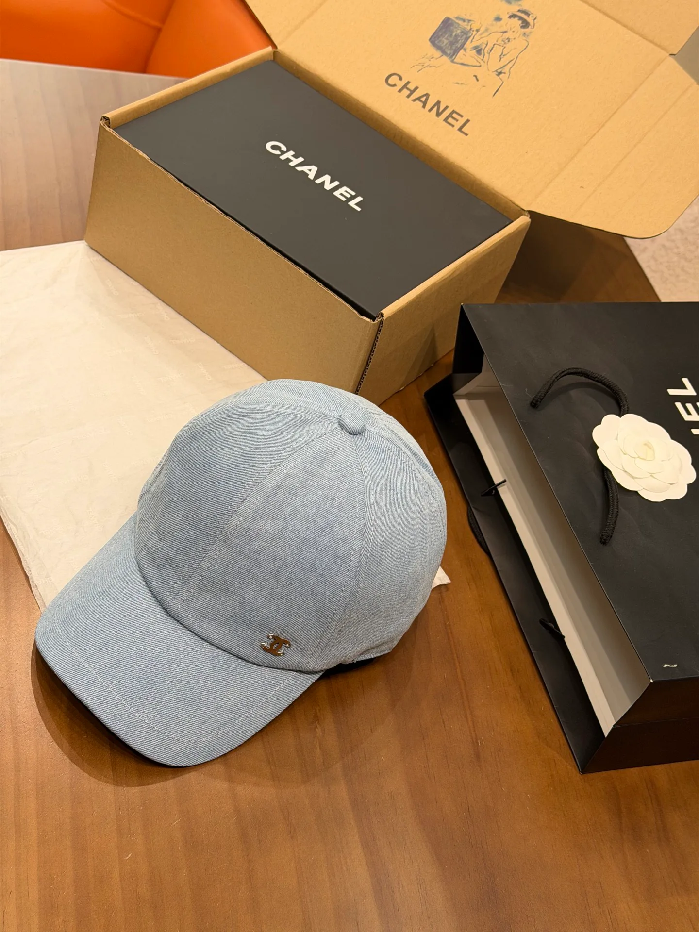 Головные Уборы Chanel 12697398