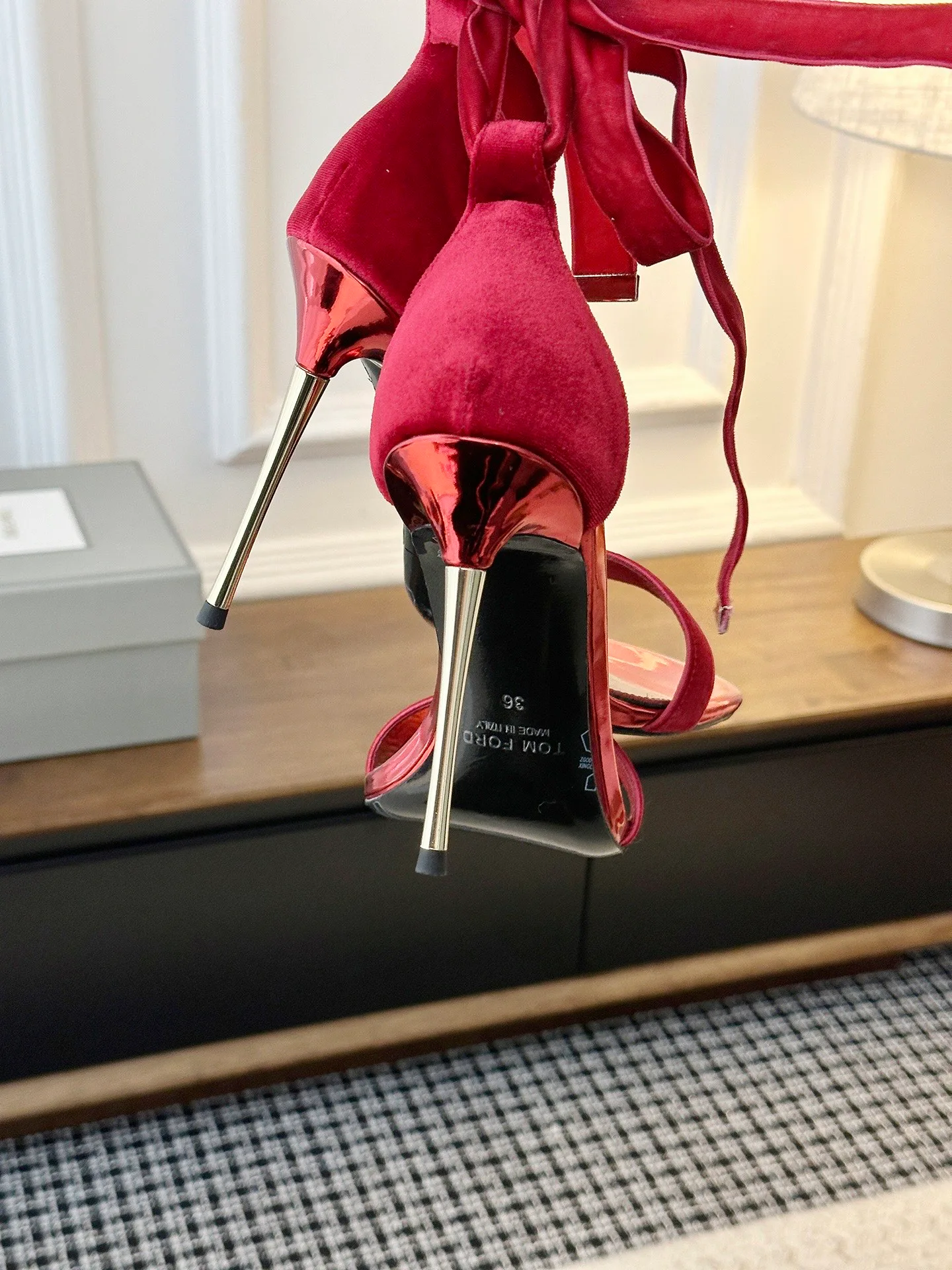 Босоножки Женские Tom Ford 11194383