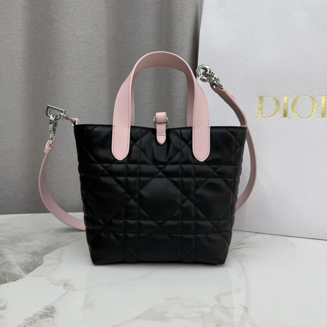 Классические Сумки Женские Christian Dior 11905689