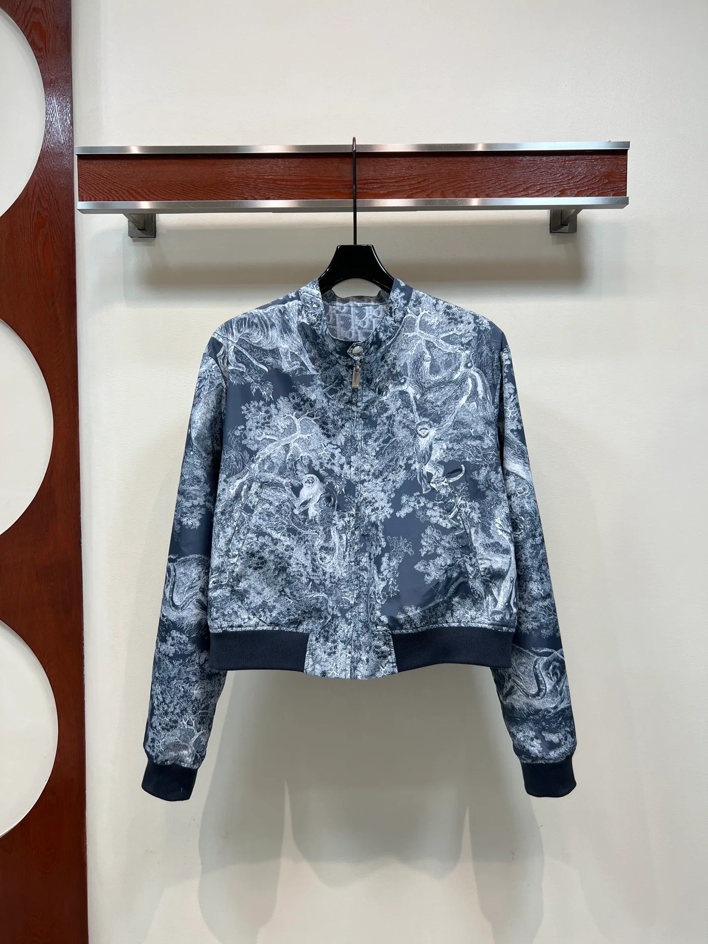 Куртки И Пуховики Женские Christian Dior 18302982