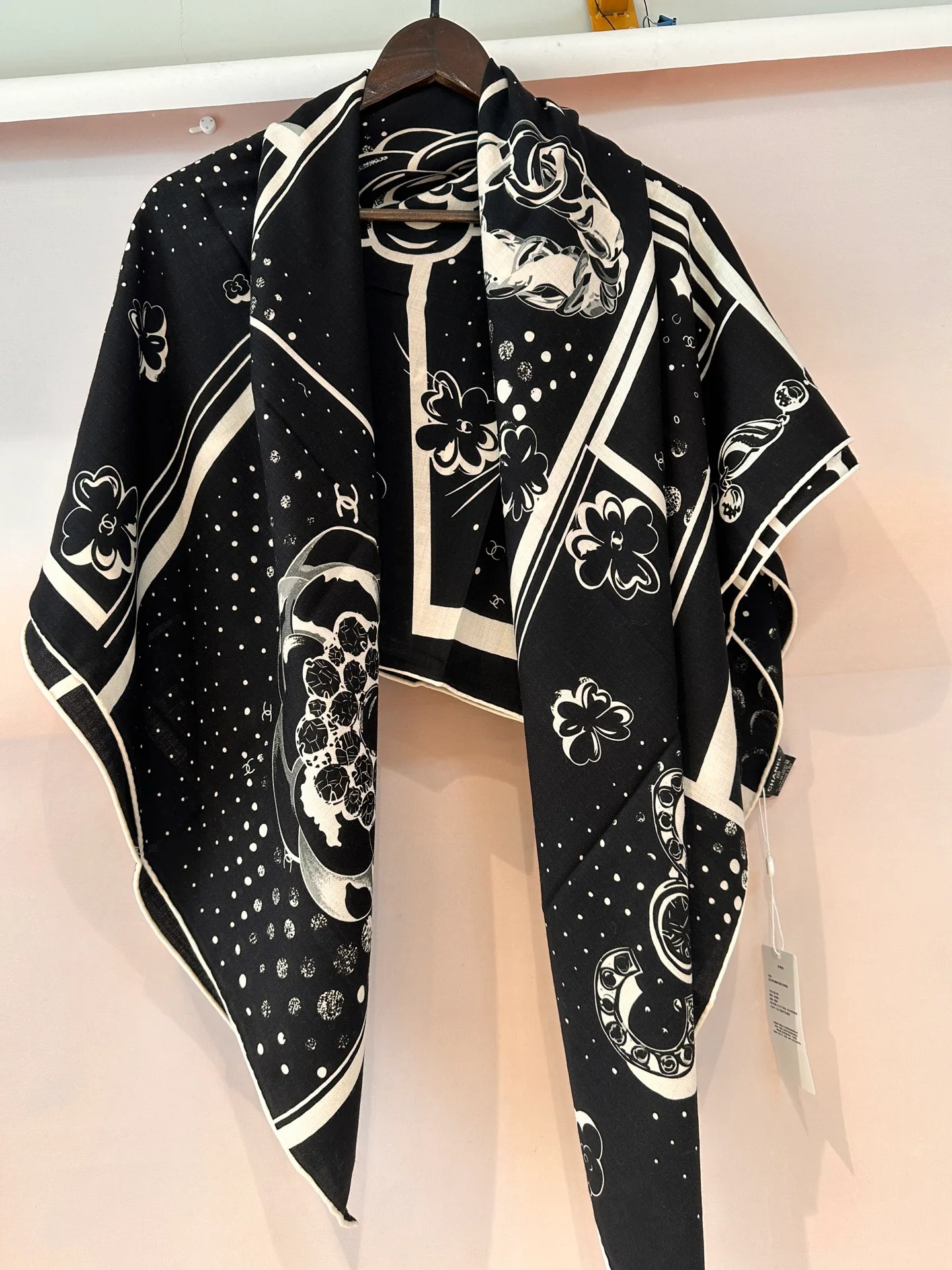 Шарфы Chanel 11910606