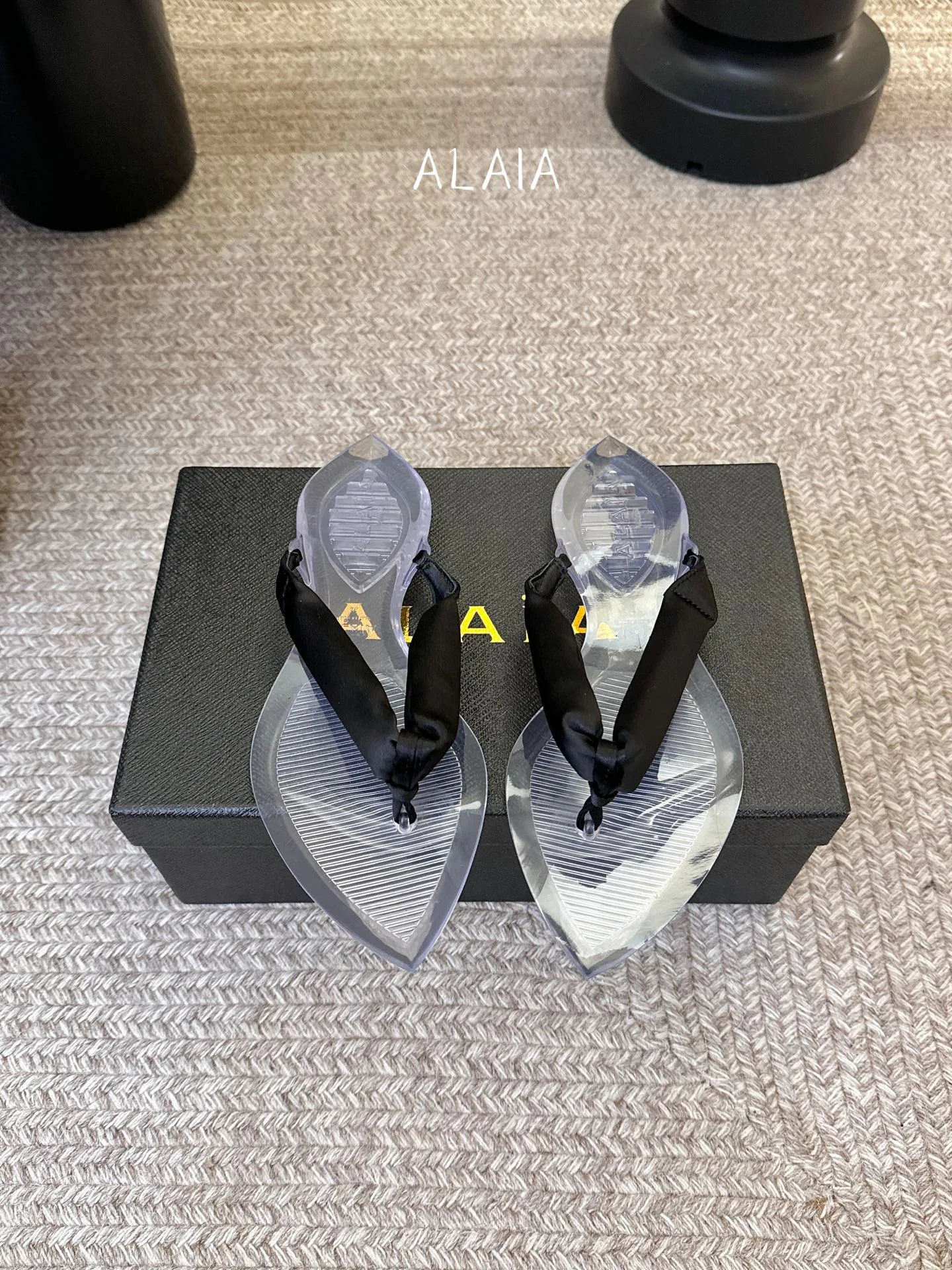 Шлепанцы Женские Alaia 13321052