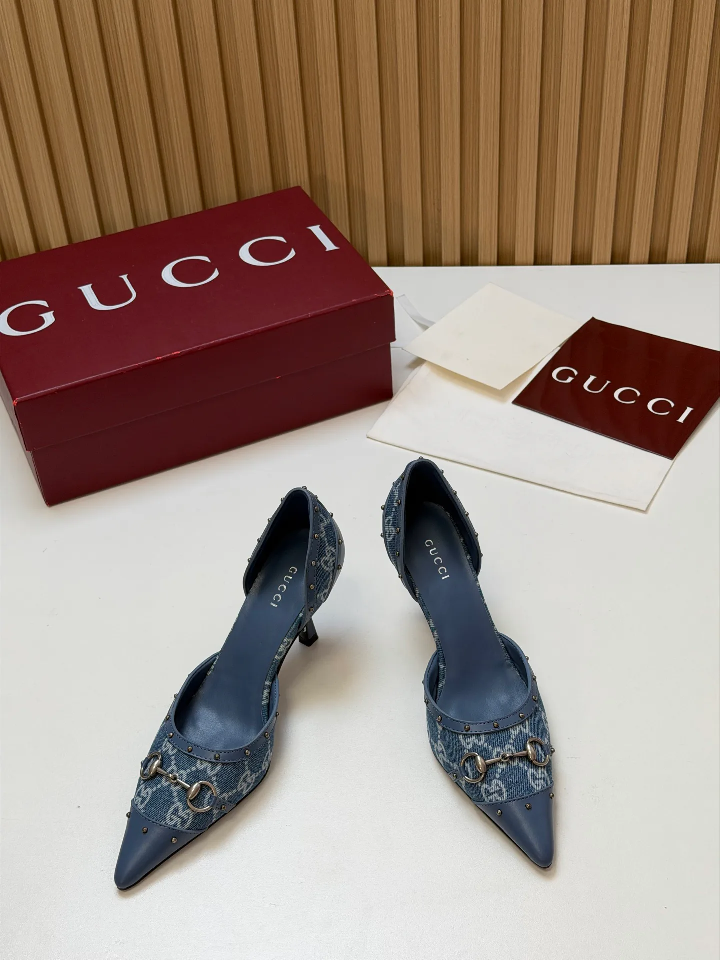 Туфли Женские Gucci 17631685
