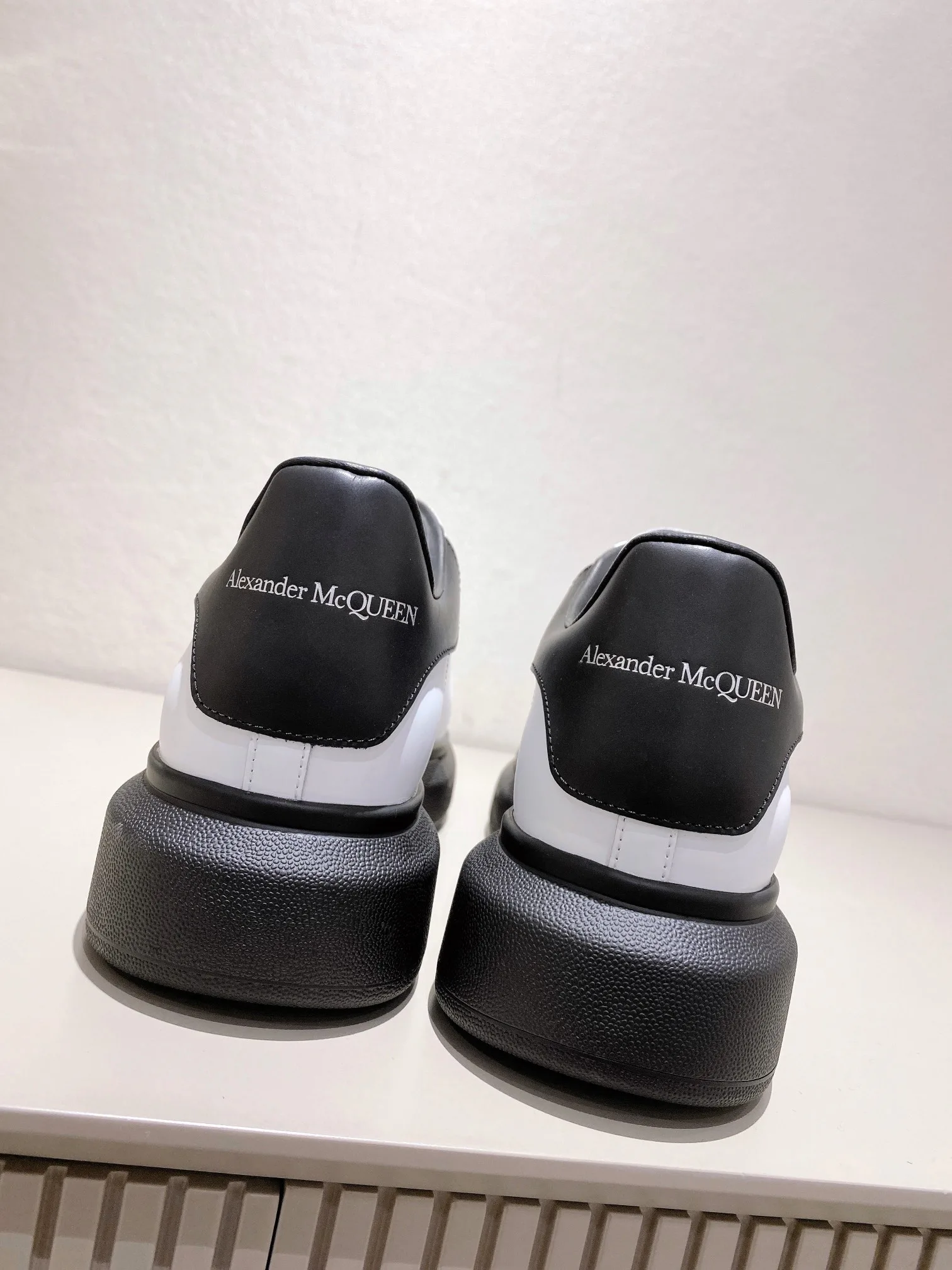 Кроссовки Женские Alexander Mcqueen 3446239