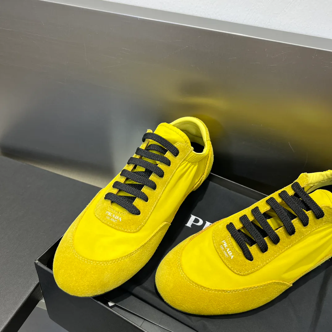 Кроссовки Женские Prada 4739