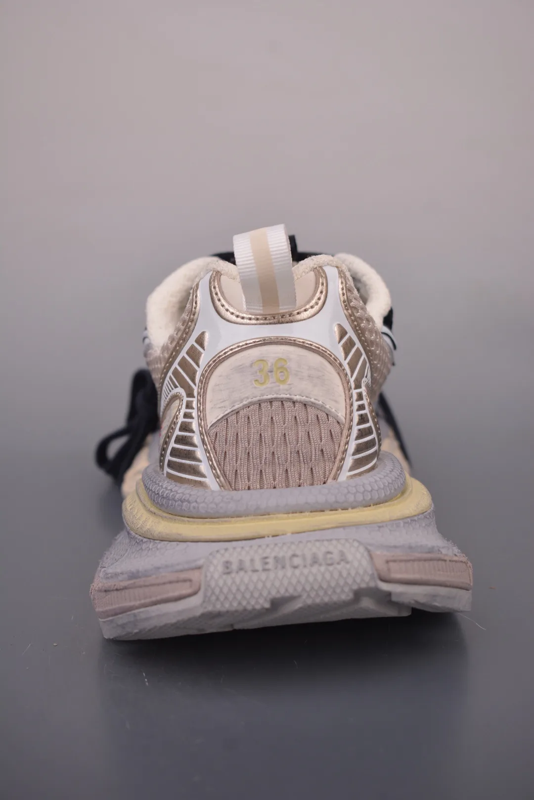 Кроссовки Женские Balenciaga 17429962