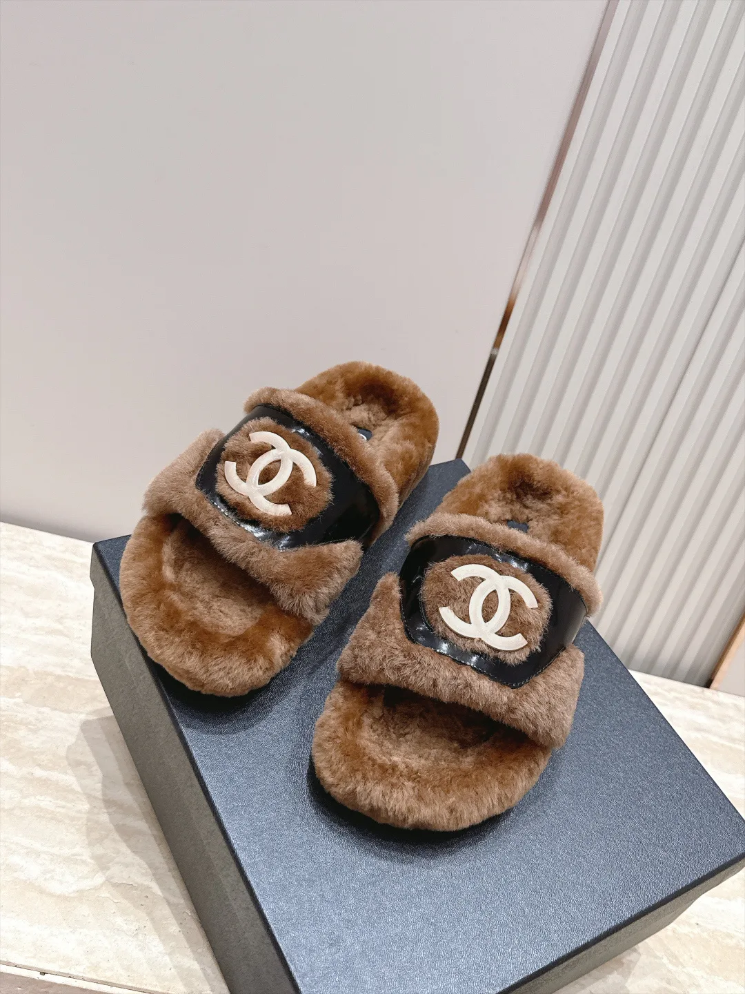 Тапочки Женские Chanel 18266282