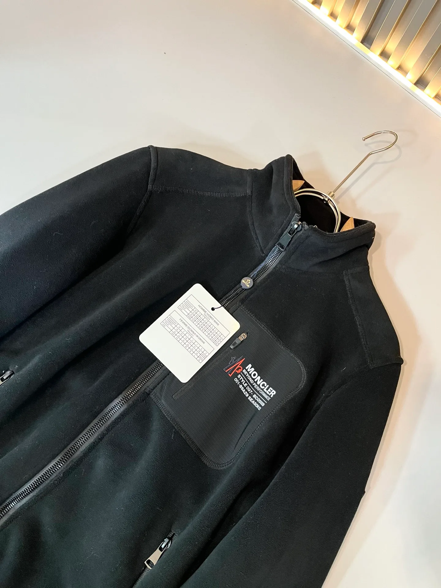 Куртки И Пуховики Мужские Moncler 568989