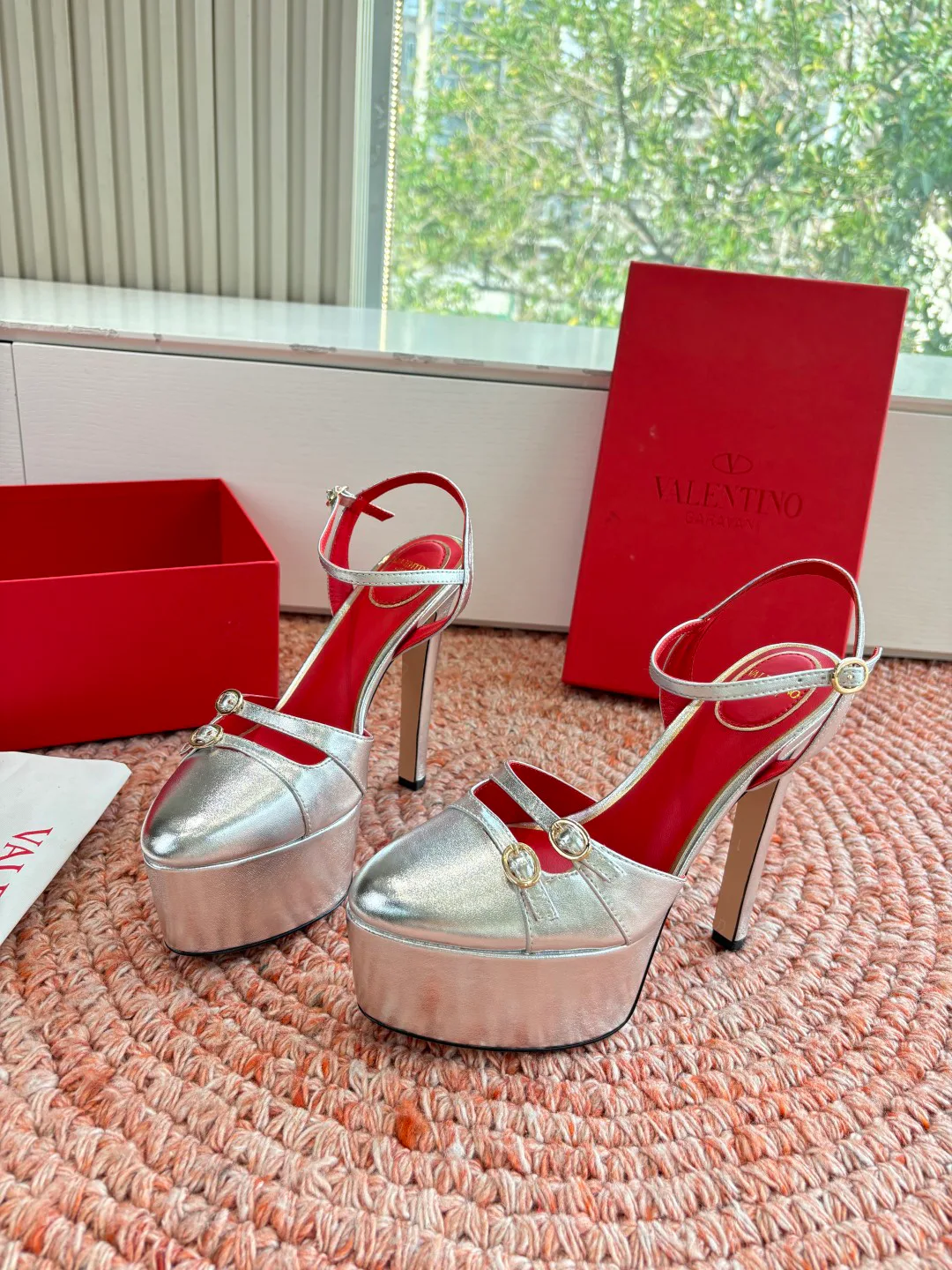 Босоножки Женские Valentino 11479969