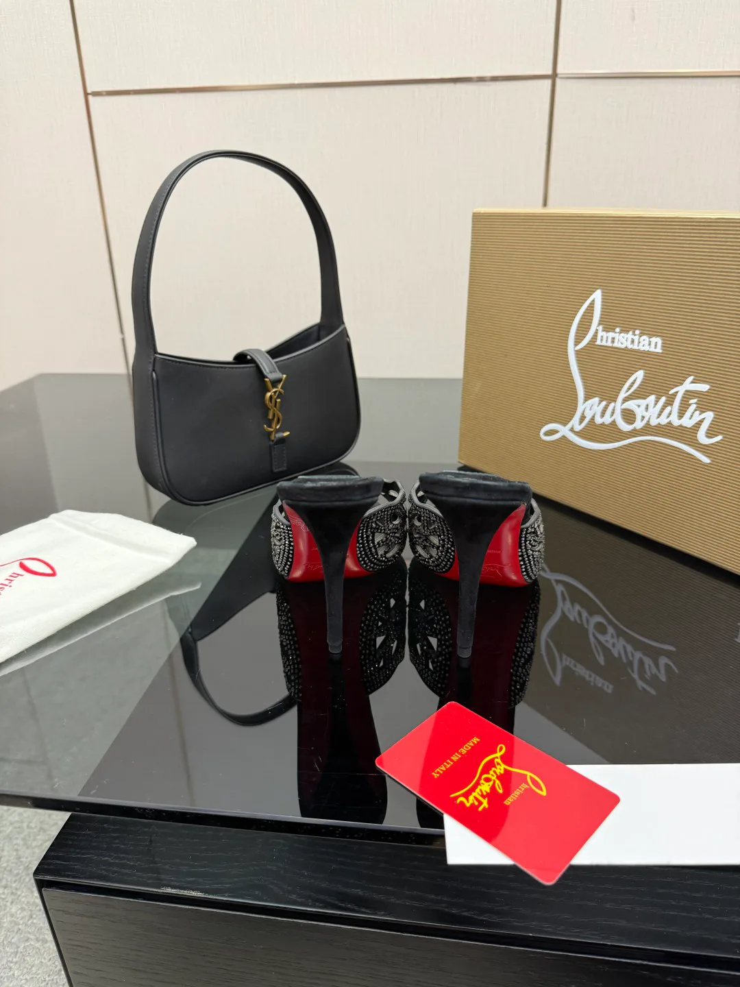Босоножки Женские Christian Louboutin 399072
