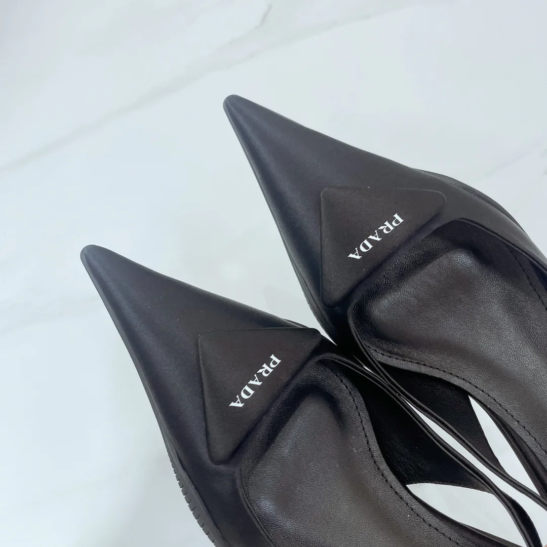 Туфли Женские Prada 10611344