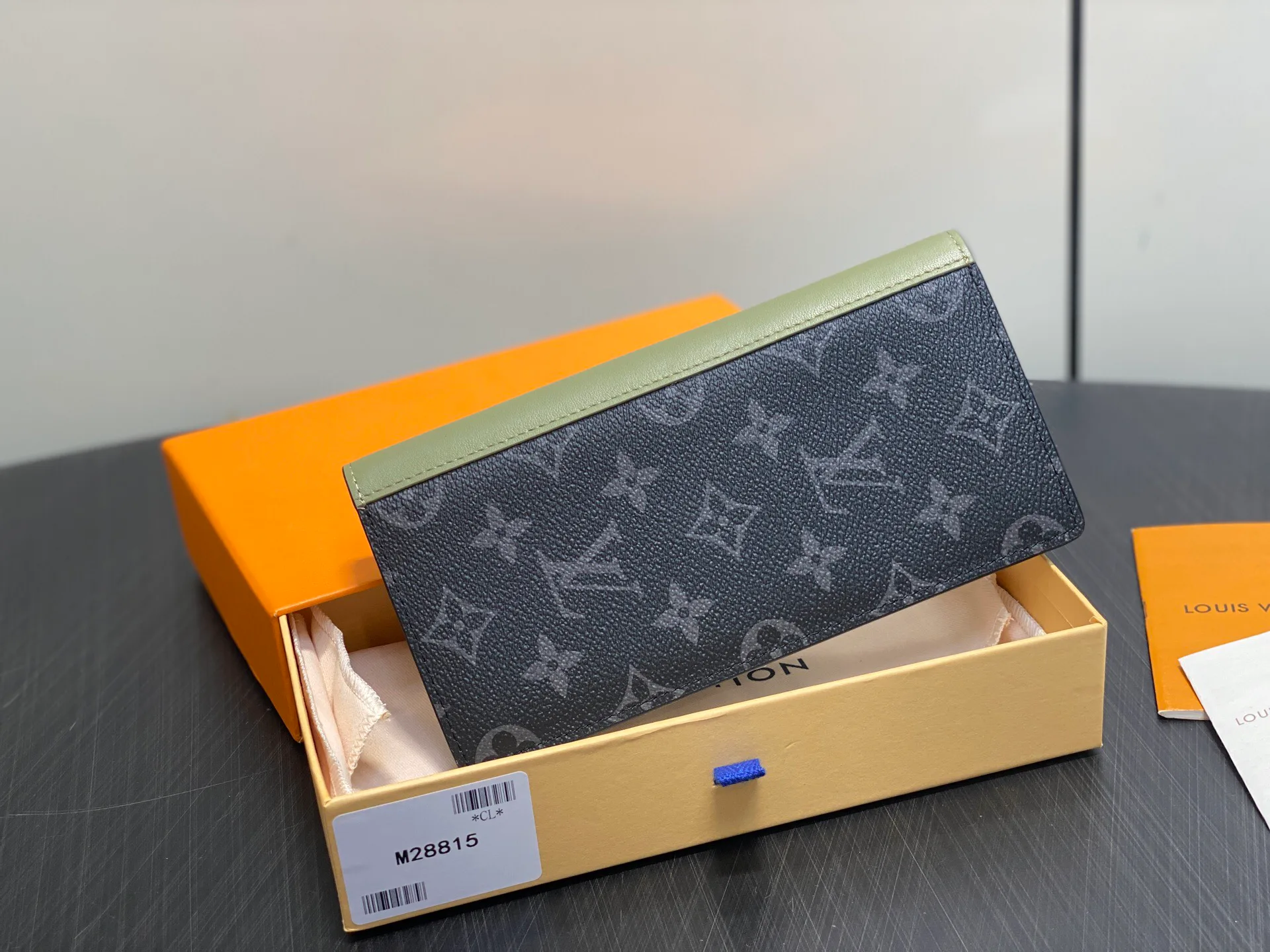 Клатчи Женские Louis Vuitton 17499402