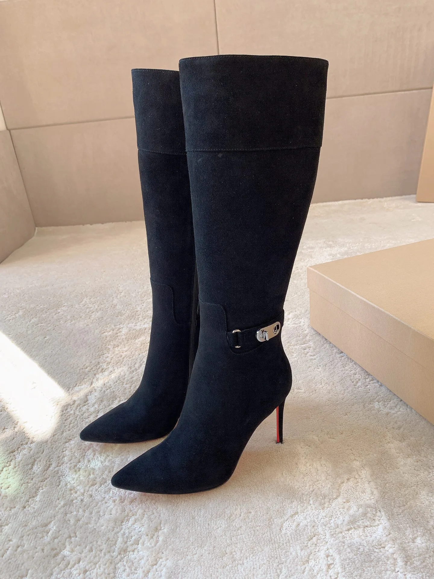 Сапоги Женские Christian Louboutin 17962866