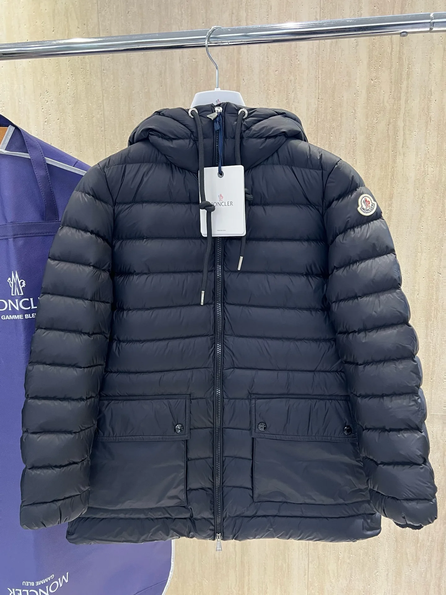 Куртки И Пуховики Женские Moncler 18723362