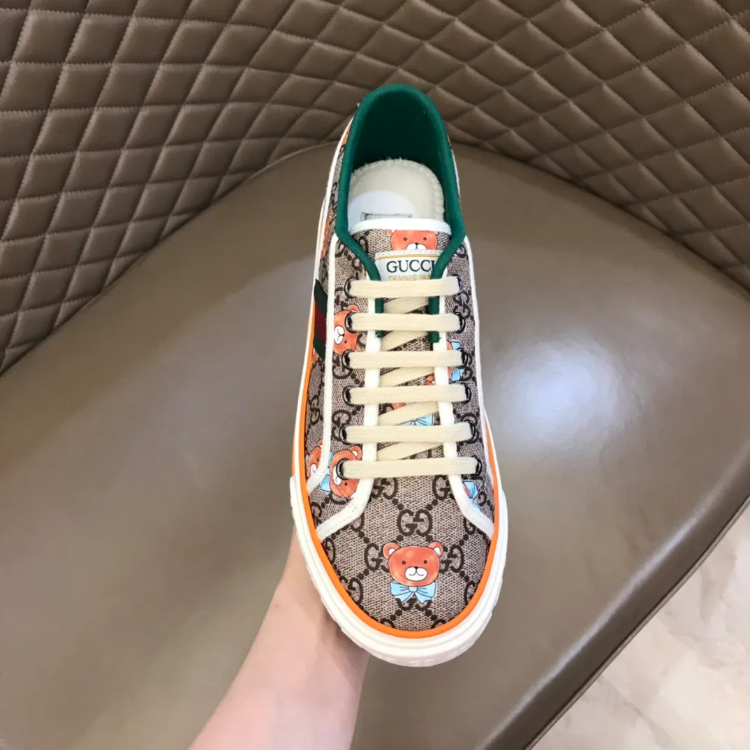 Кроссовки Женские Gucci 17955447