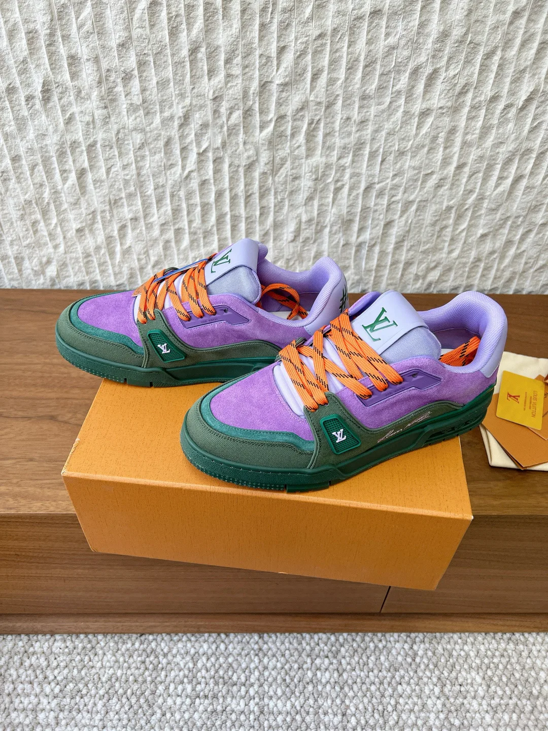 Кроссовки Женские Louis Vuitton 9885138