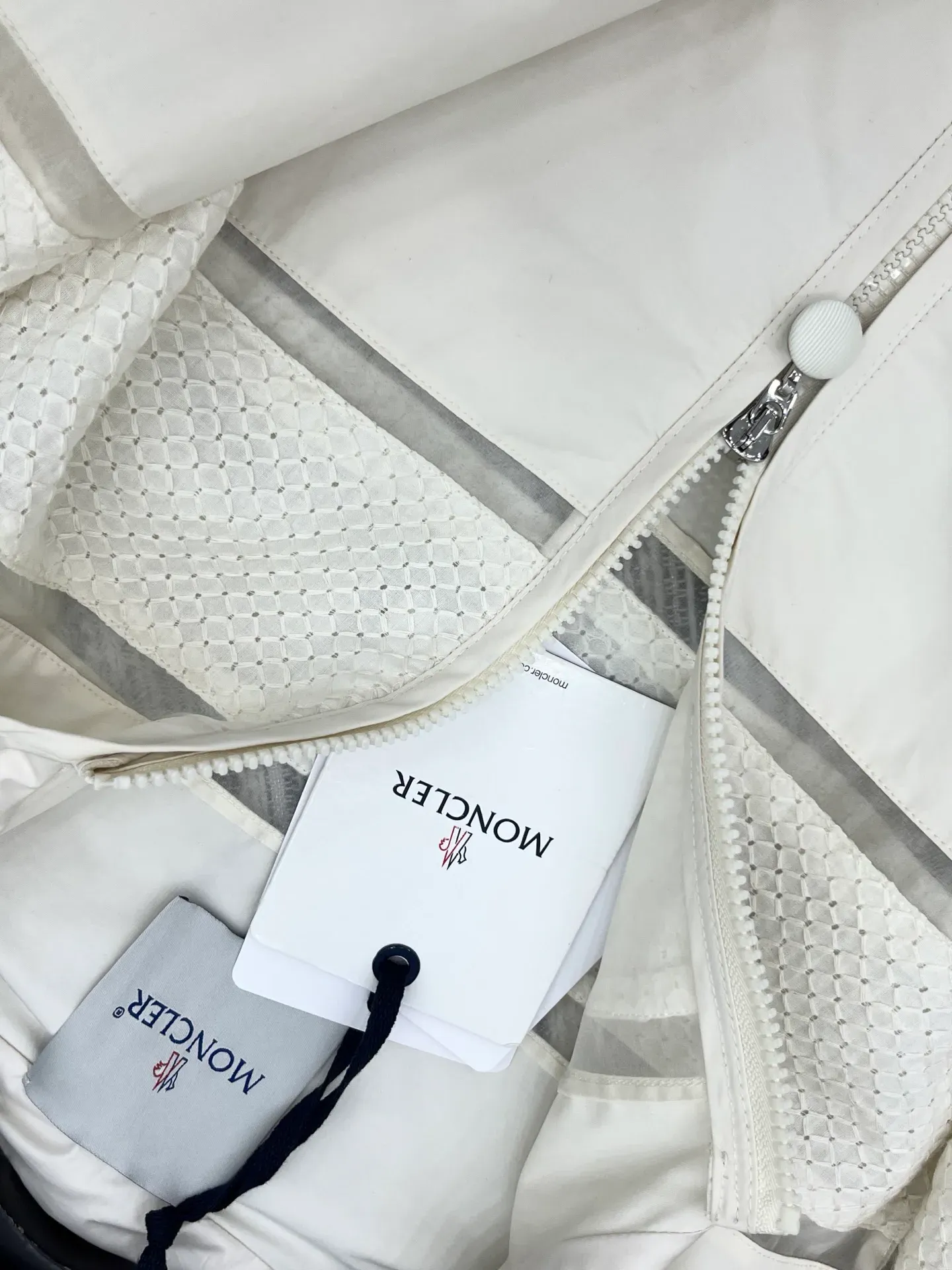 Куртки И Пуховики Женские Moncler 35379