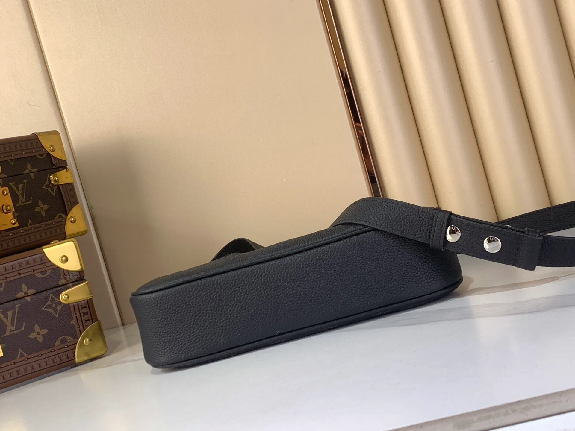 Классические Сумки Женские Louis Vuitton 11617445