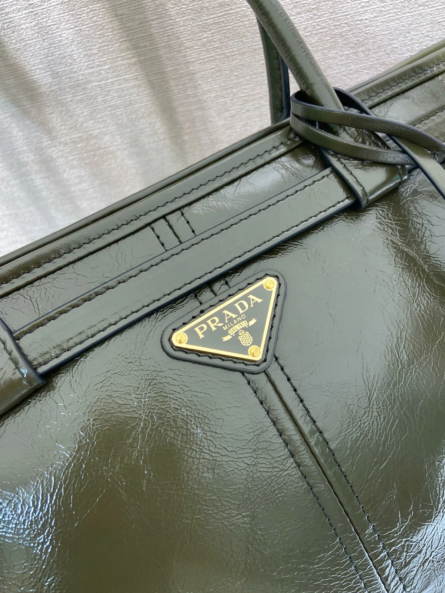 Классические Сумки Женские Prada 18184681