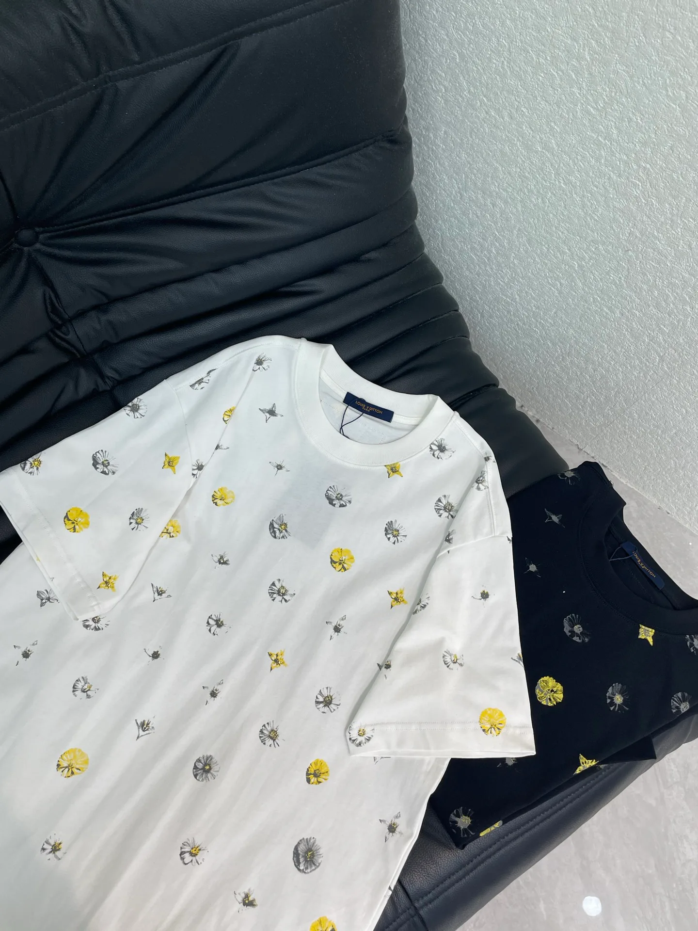 Футболки Женские Louis Vuitton 14351400