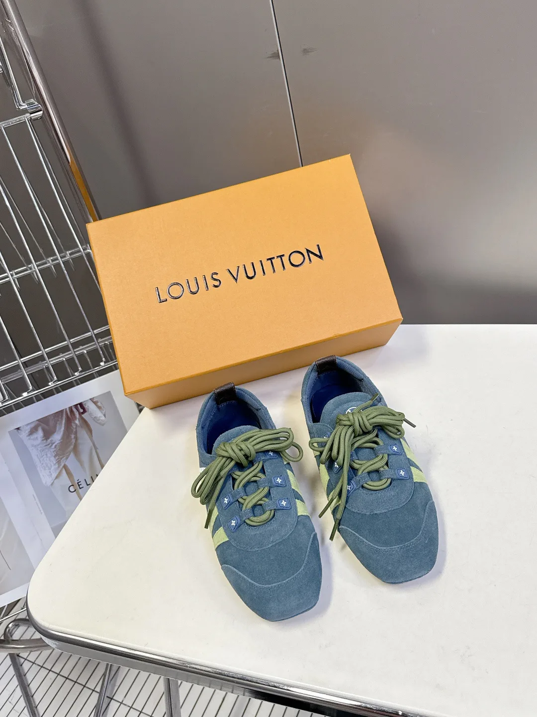 Кроссовки Женские Louis Vuitton 1480756