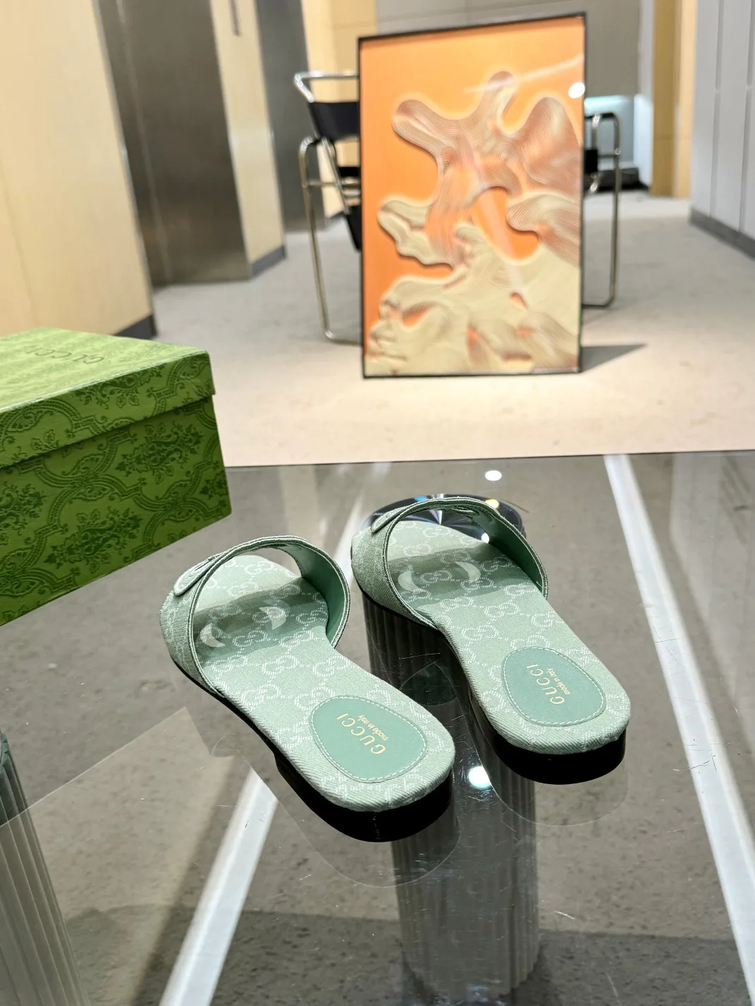 Шлепанцы Женские Gucci 11890955