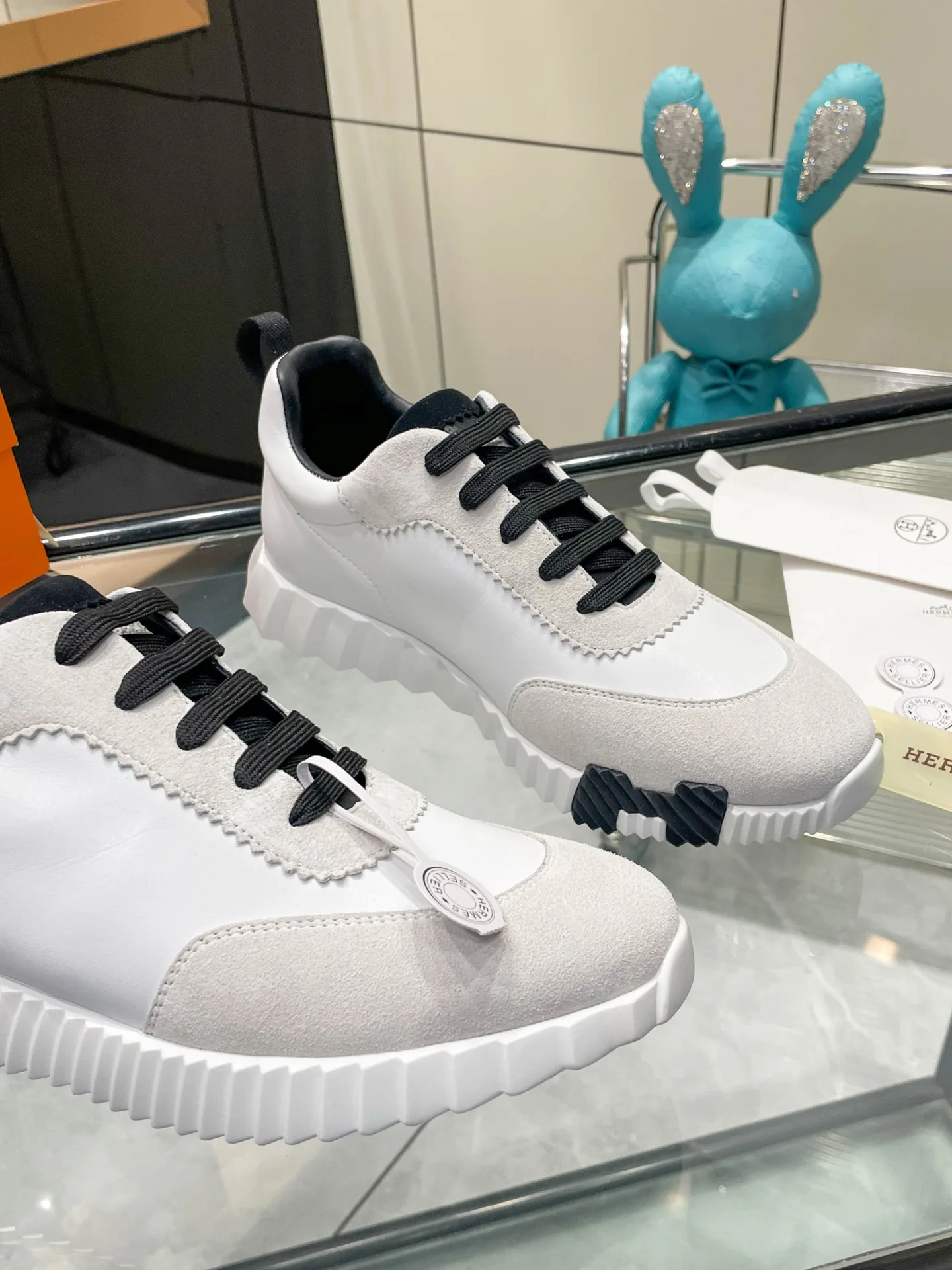 Кроссовки Женские Hermes 17954802