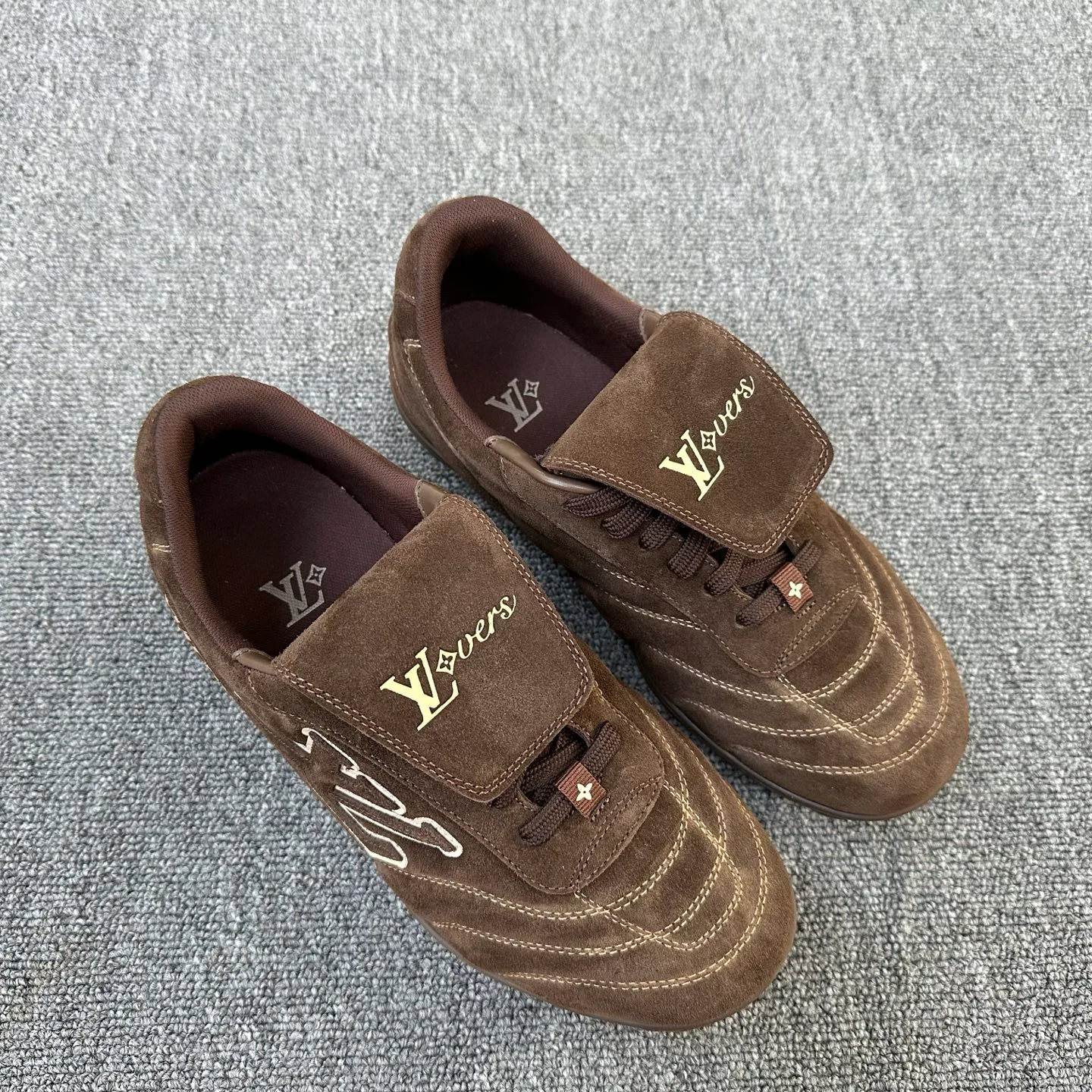 Кроссовки Женские Louis Vuitton 1638438