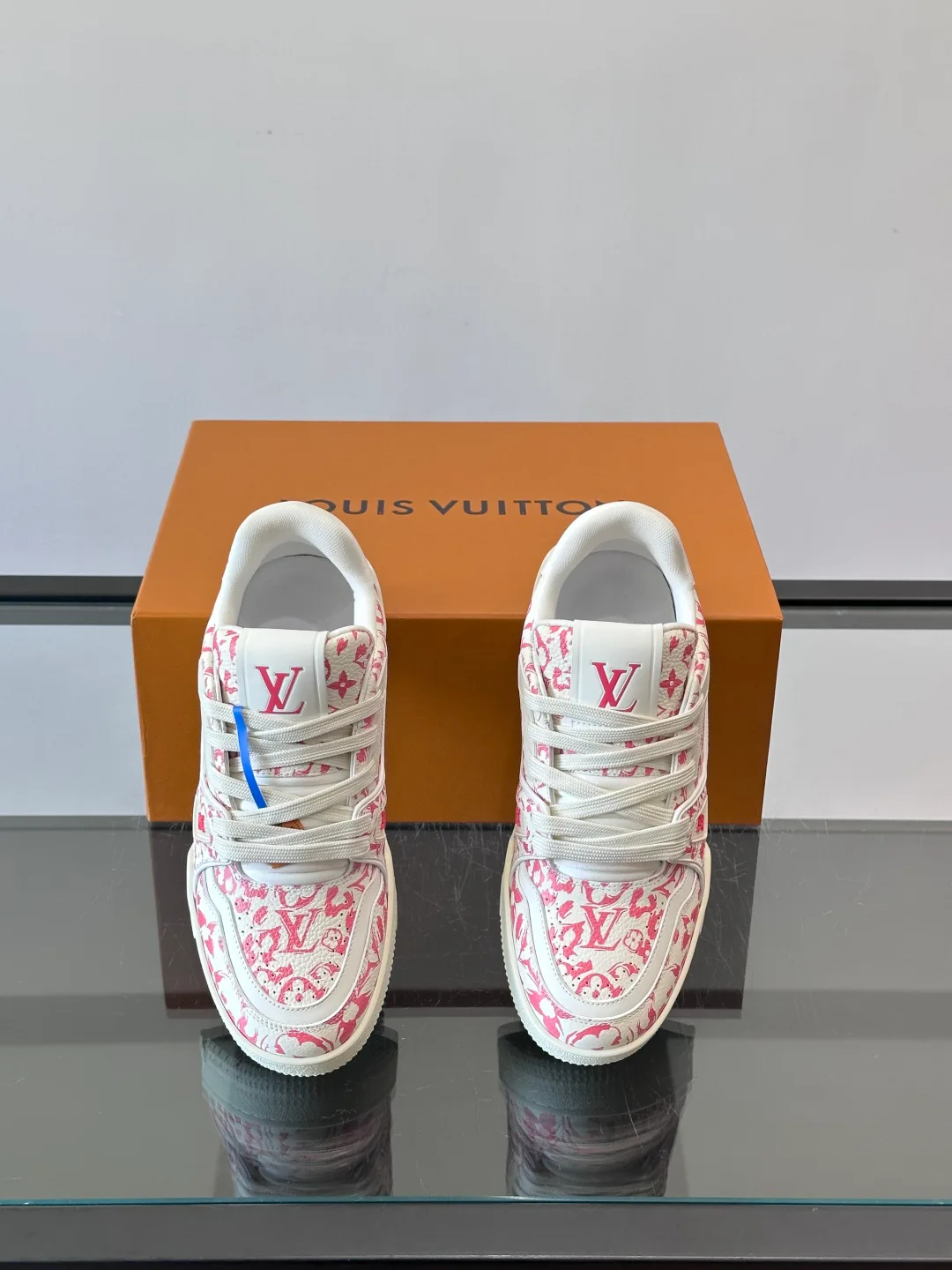 Кроссовки Женские Louis Vuitton 11506760