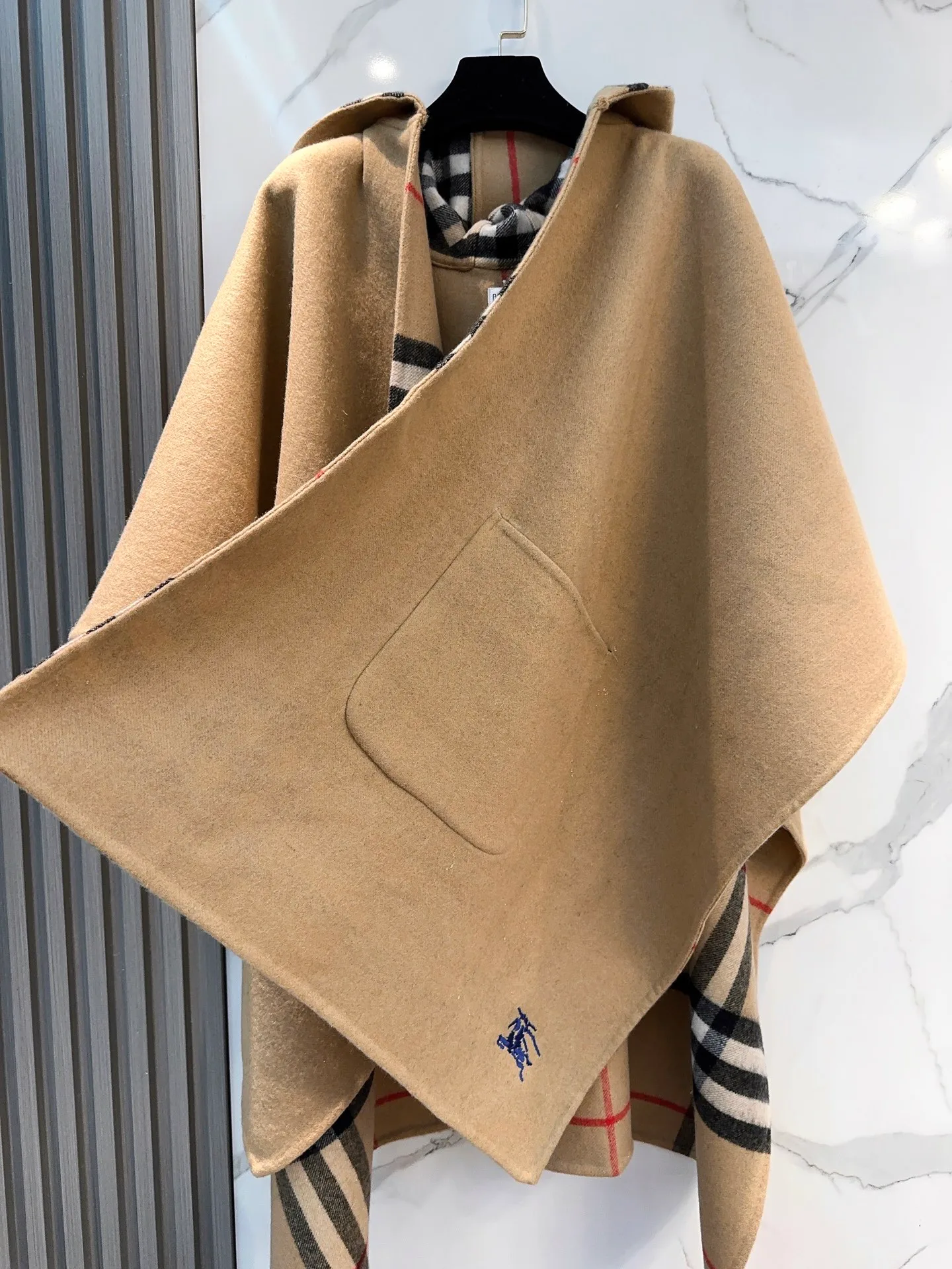 Пальто Женские Burberry 18709642