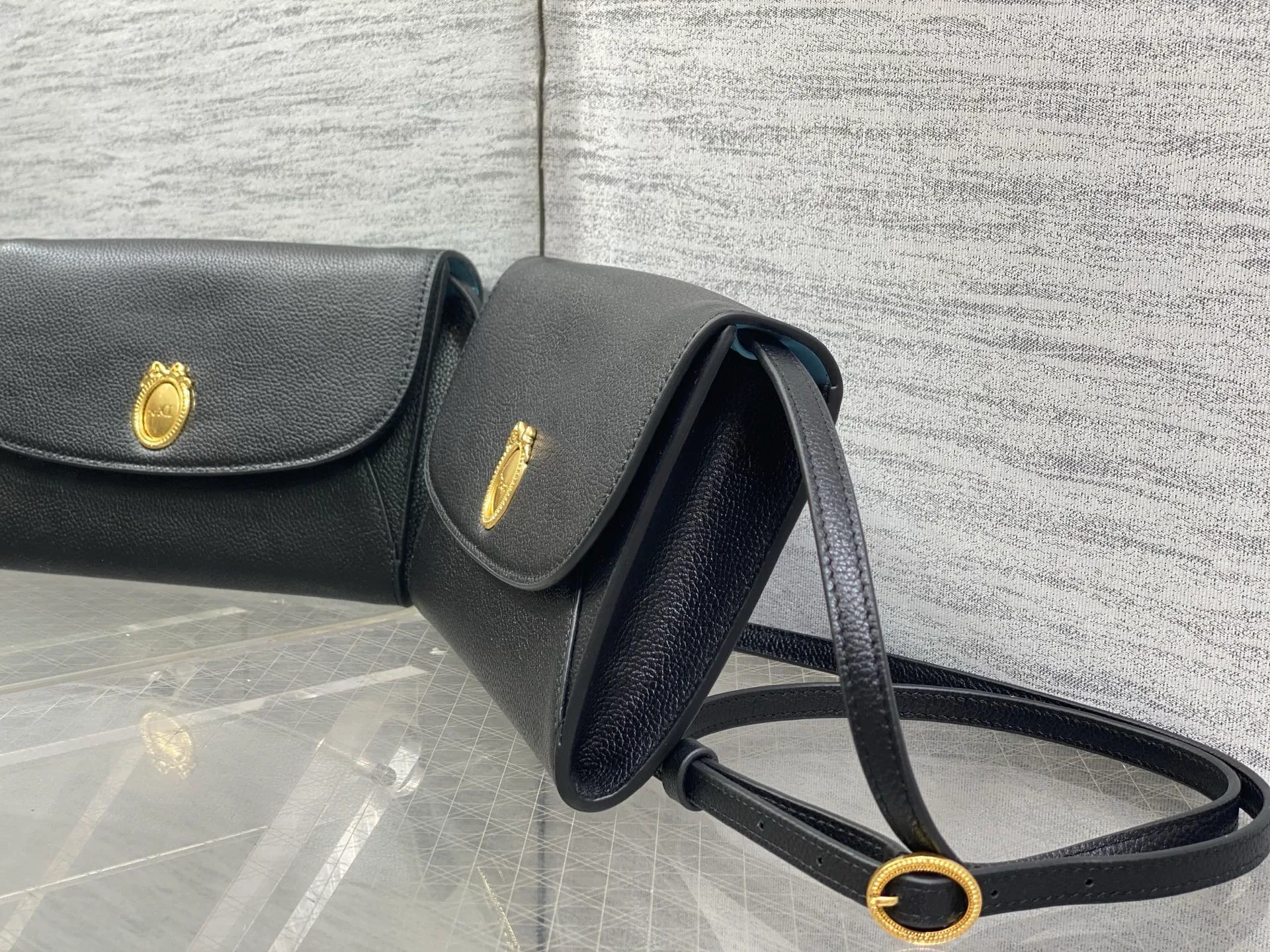 Классические Сумки Женские Christian Dior 16974217