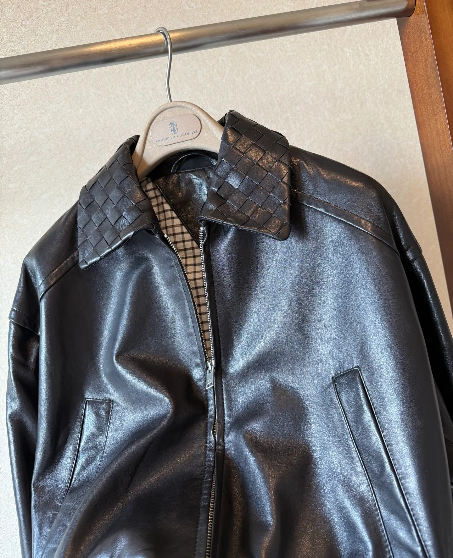 Кожаные Куртки И Дублёнки Женские Bottega Veneta 2260956