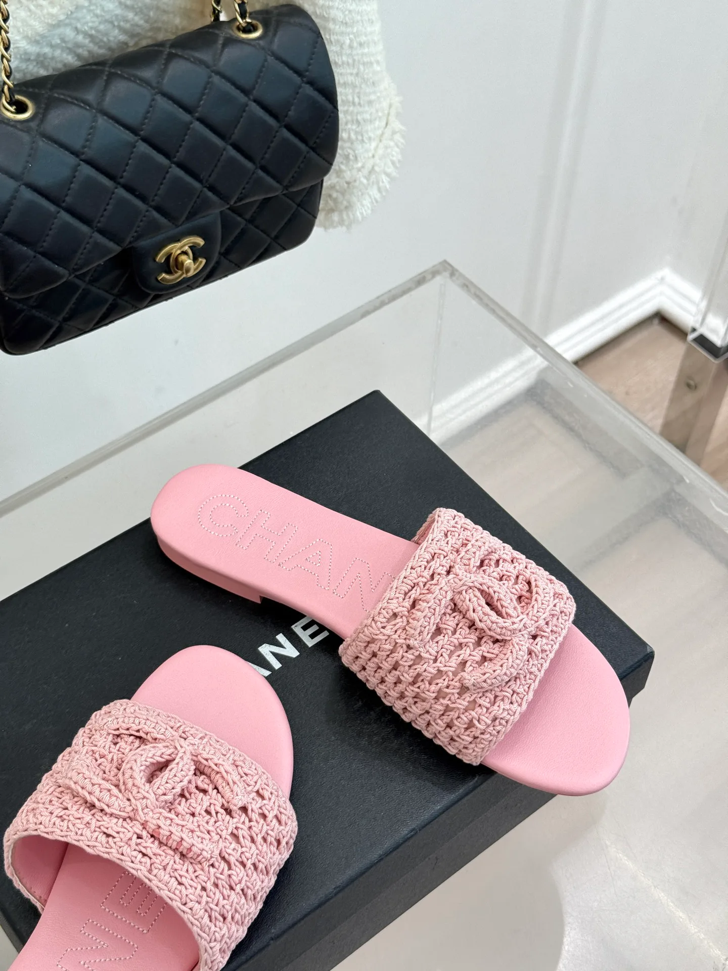 Шлепанцы Женские Chanel 11485810