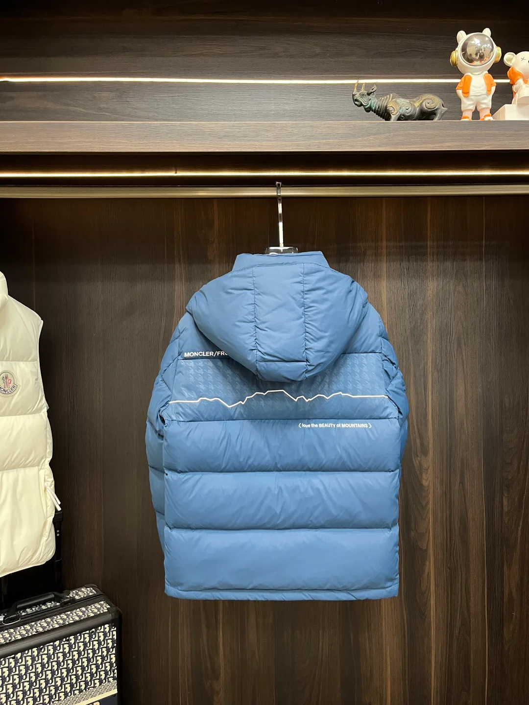 Куртки И Пуховики Мужские Moncler 747155