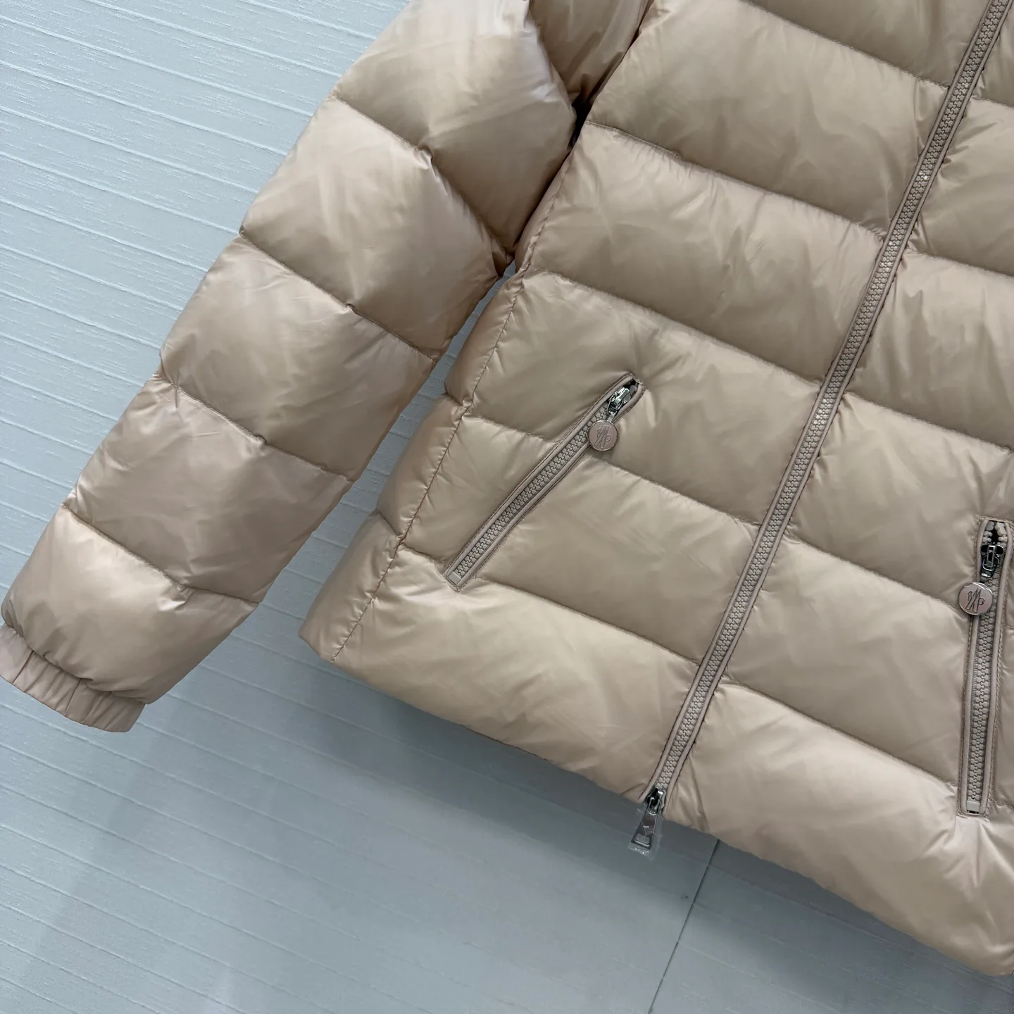 Куртки И Пуховики Женские Moncler 18826112