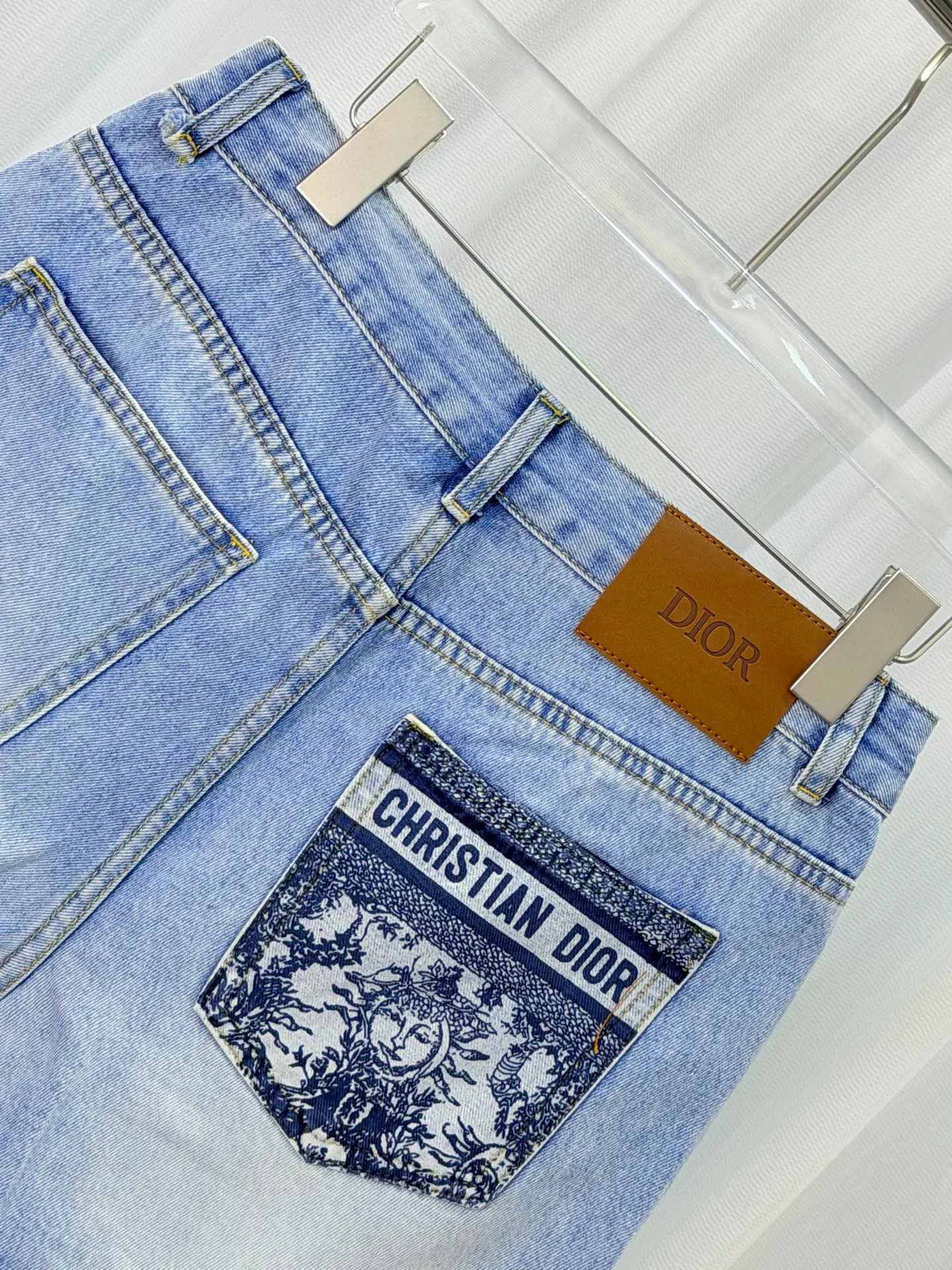 Шорты Женские Christian Dior 13237514