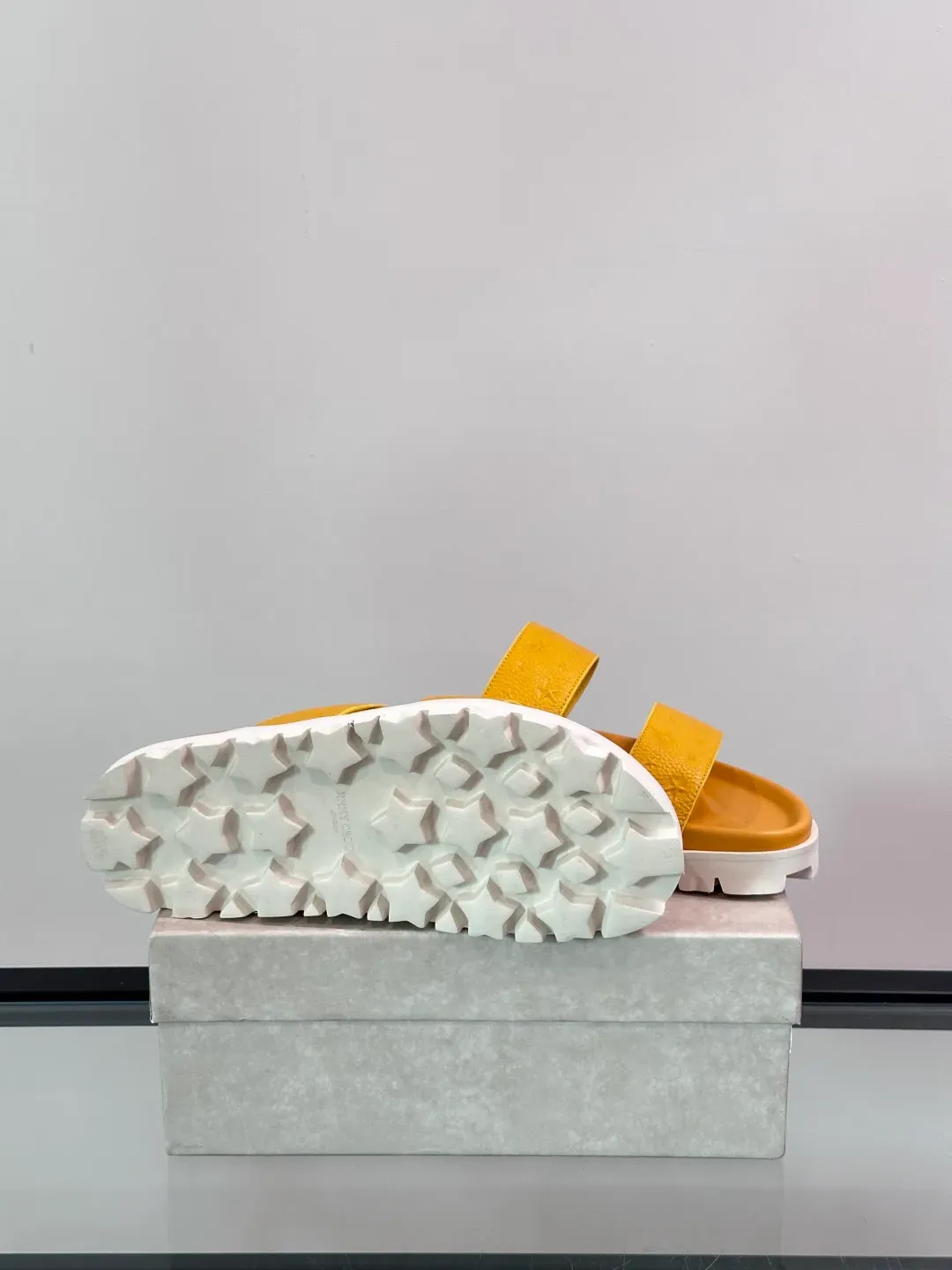 Шлепанцы Мужские Jimmy Choo 36314