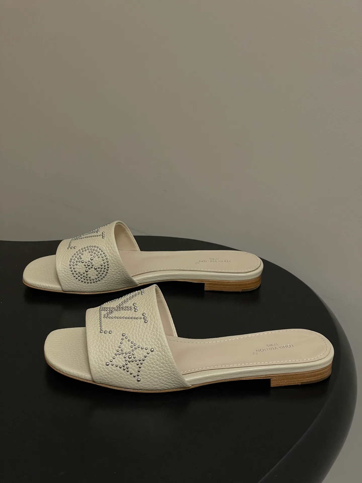 Сандалии Женские Louis Vuitton 11628736
