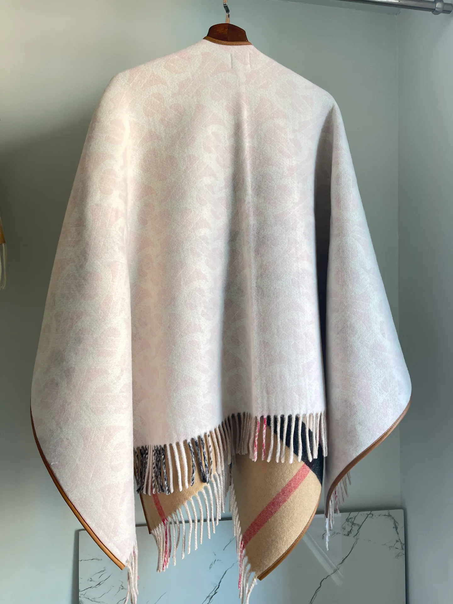 Шарфы Burberry 17850235