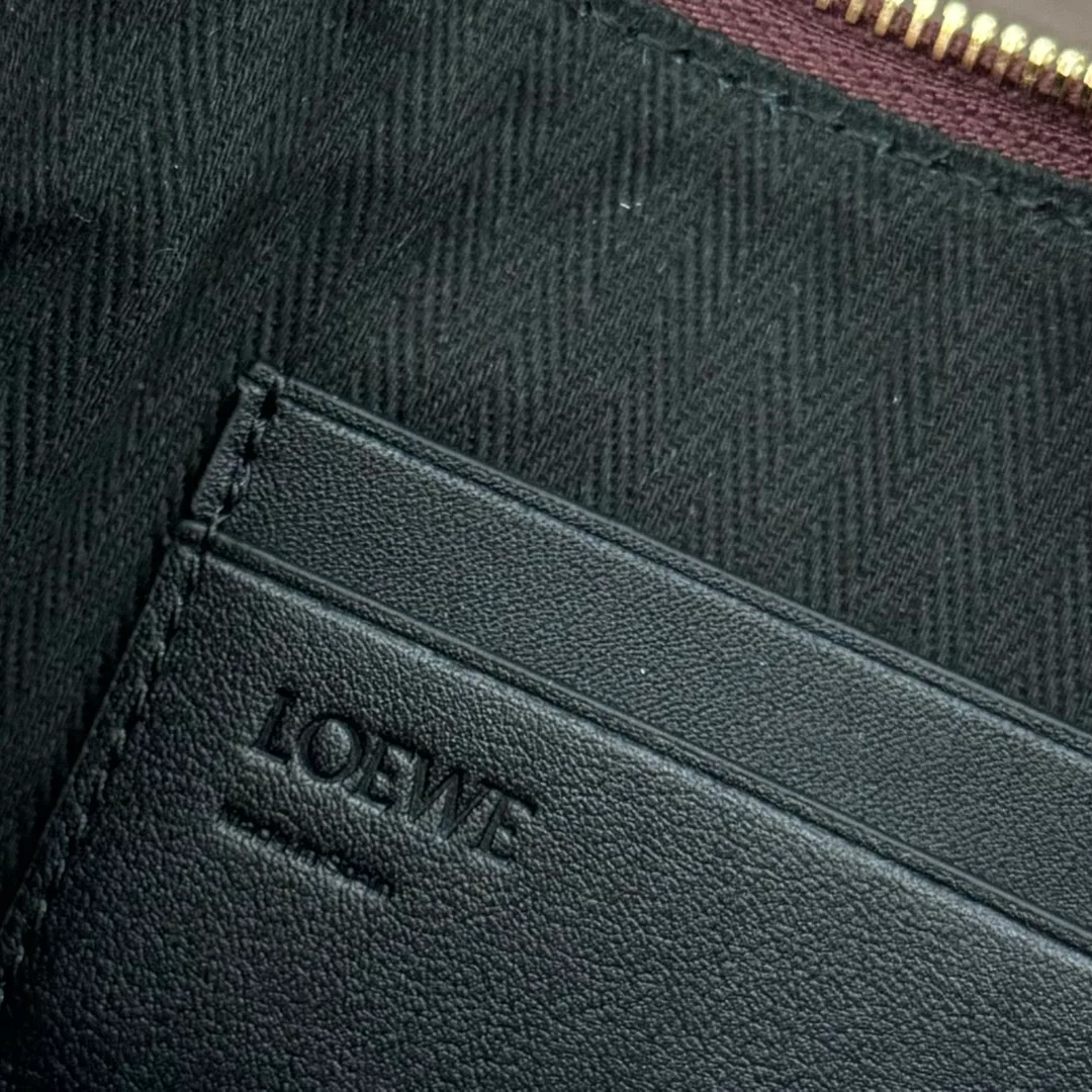 Клатчи Женские Loewe 18116461
