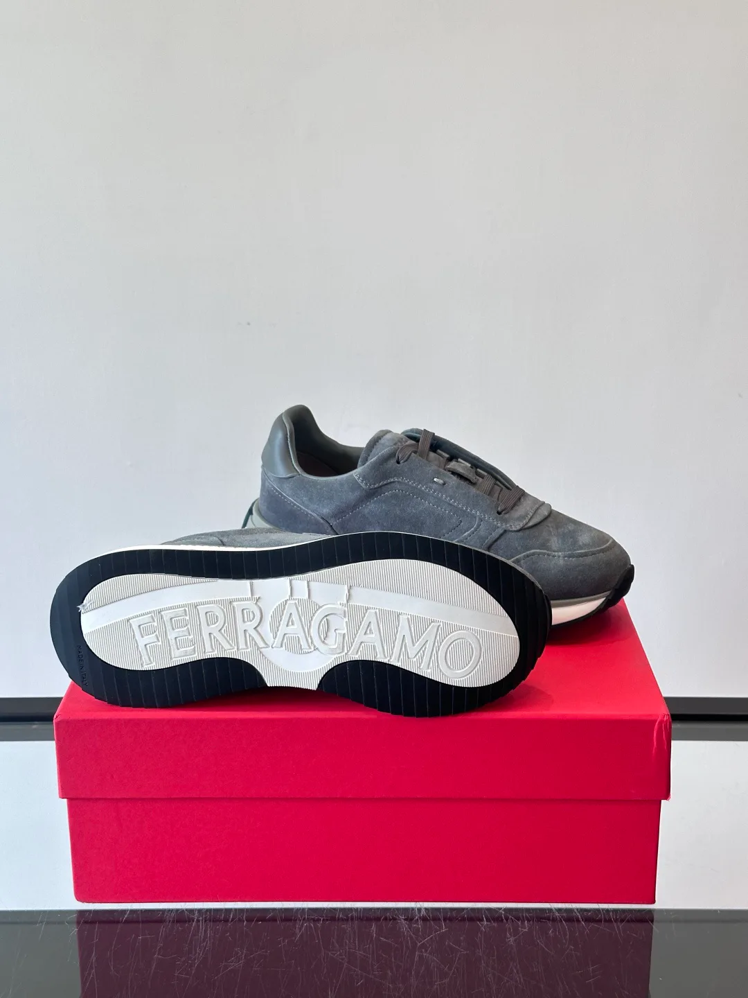 Кроссовки Мужские Salvatore Ferragamo 10615043