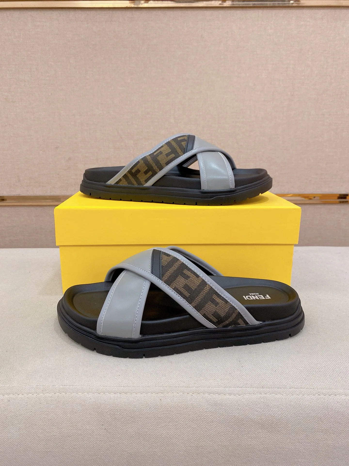 Шлепанцы Мужские Fendi 11776699