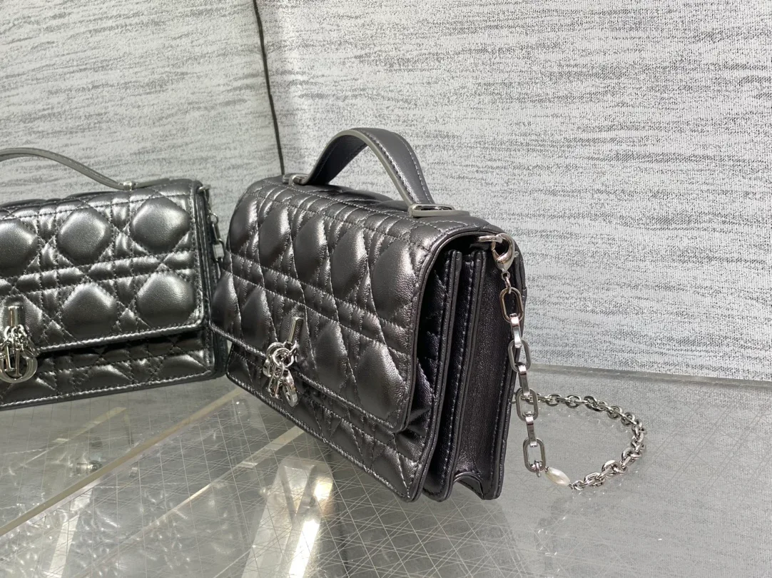 Сумки На Ремне Женские Christian Dior 167473