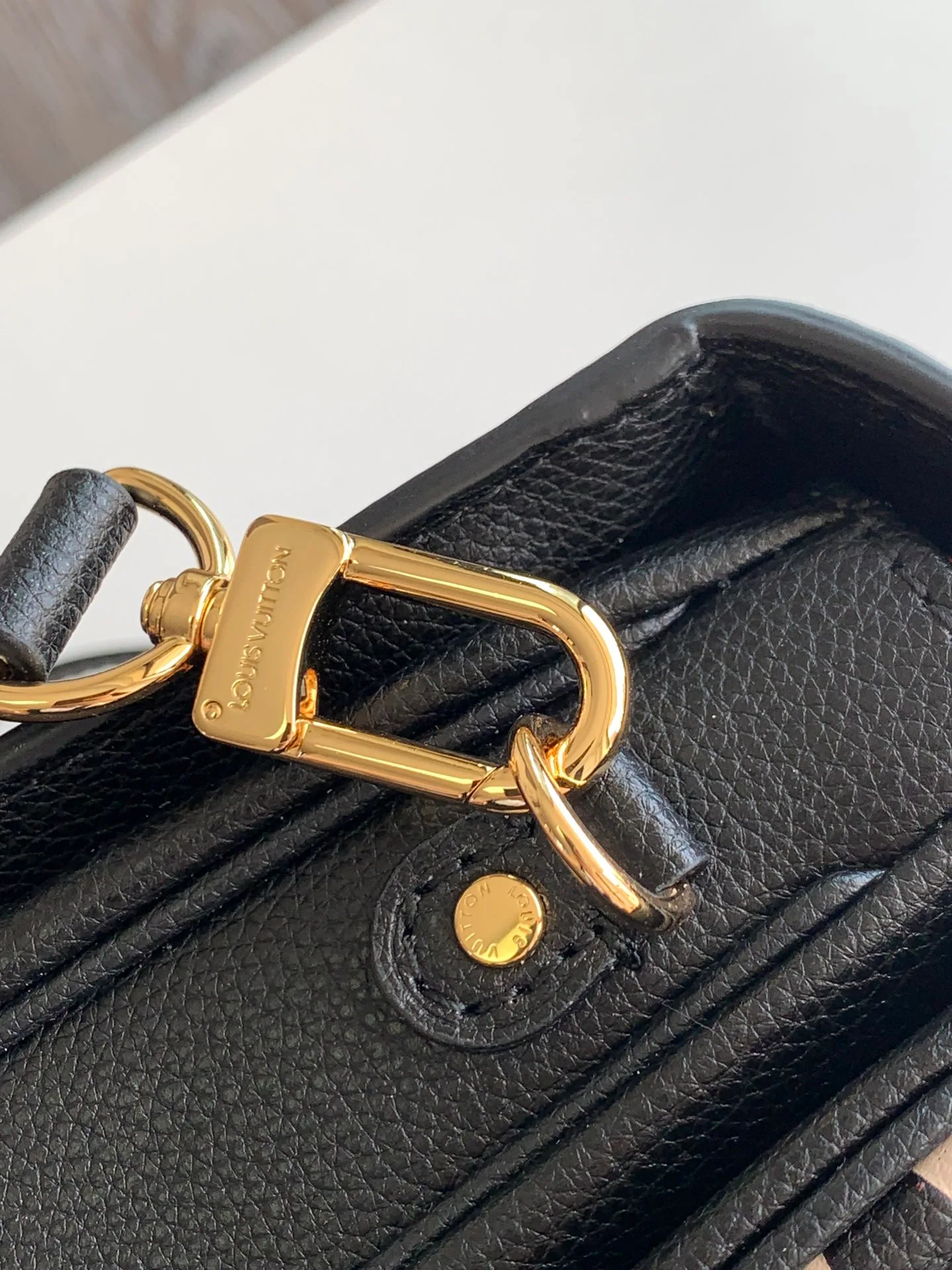 Сумки На Ремне Женские Louis Vuitton 702804