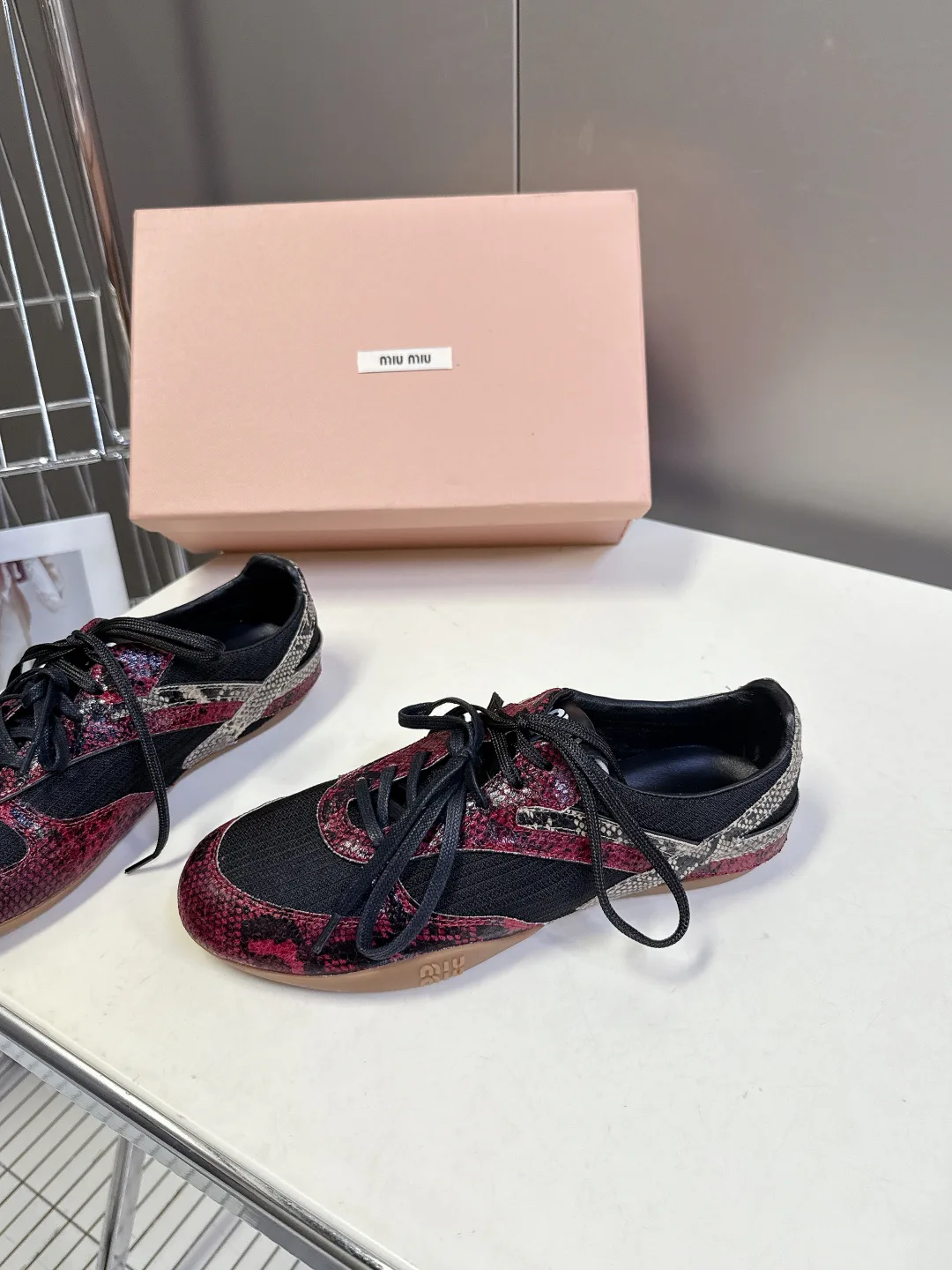 Кроссовки Женские Miu Miu 139520