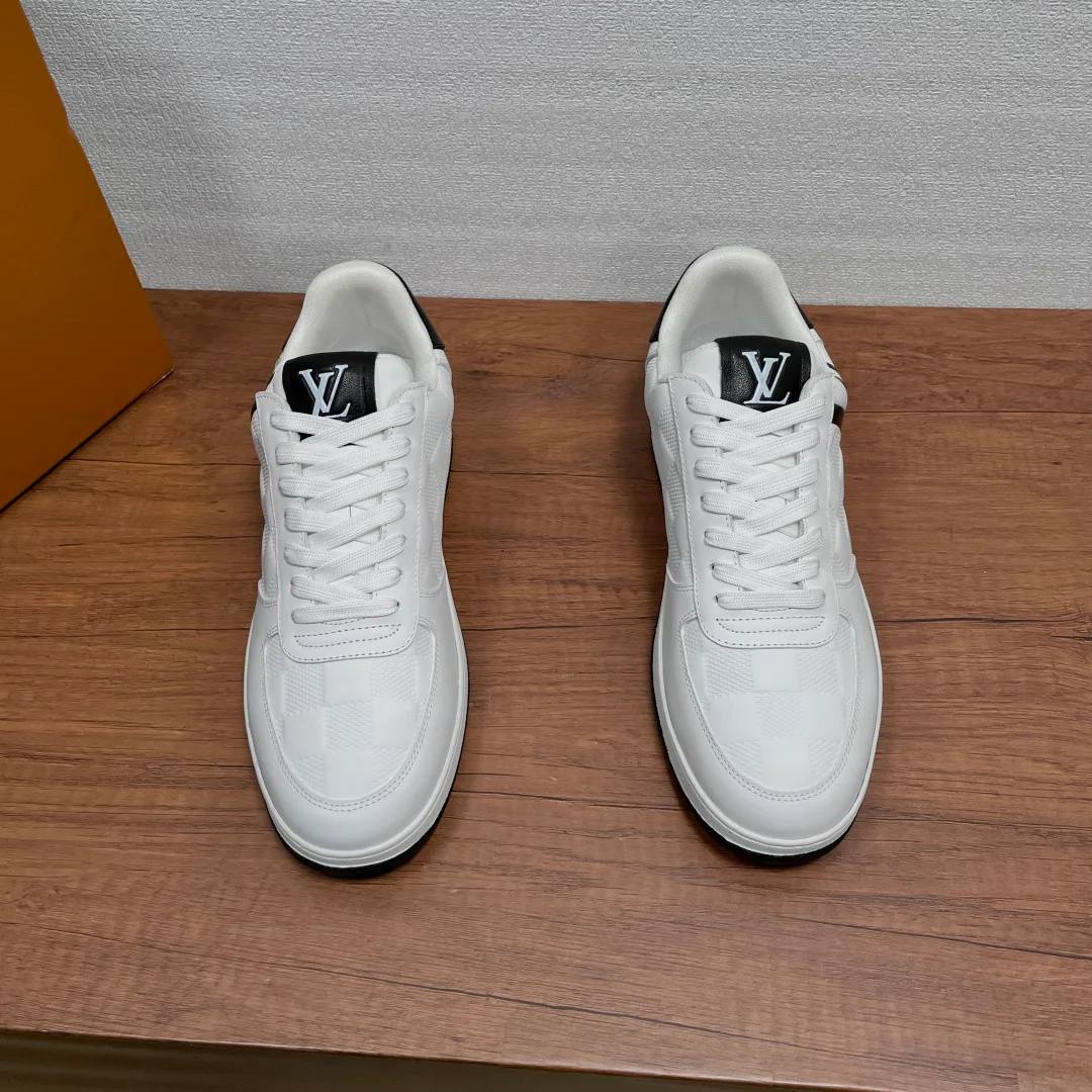 Кроссовки Мужские Louis Vuitton 18197826