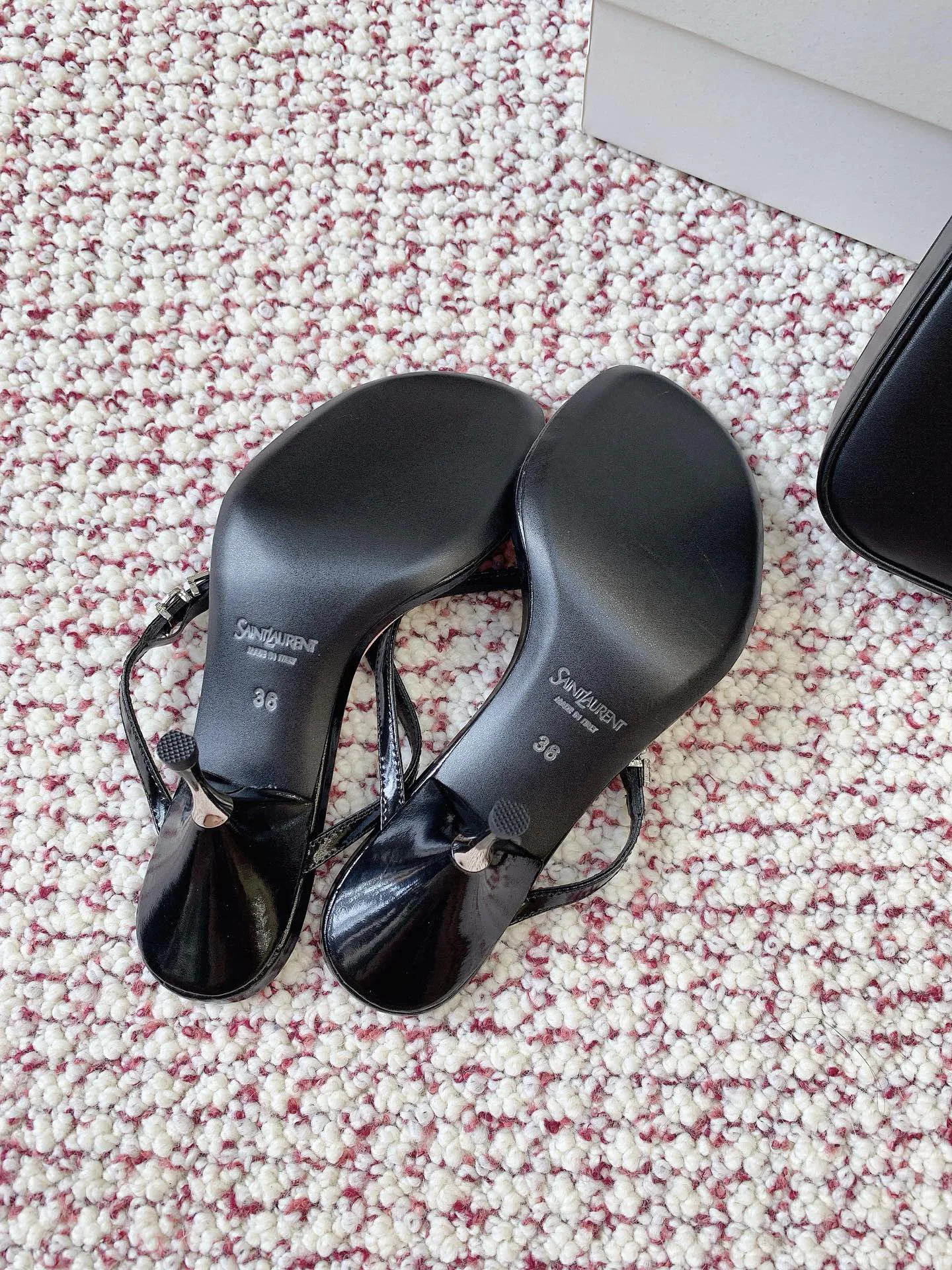 Босоножки Женские Saint Laurent 13080947