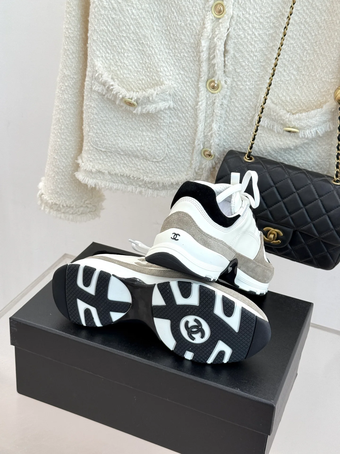 Кроссовки Женские Chanel 11394678